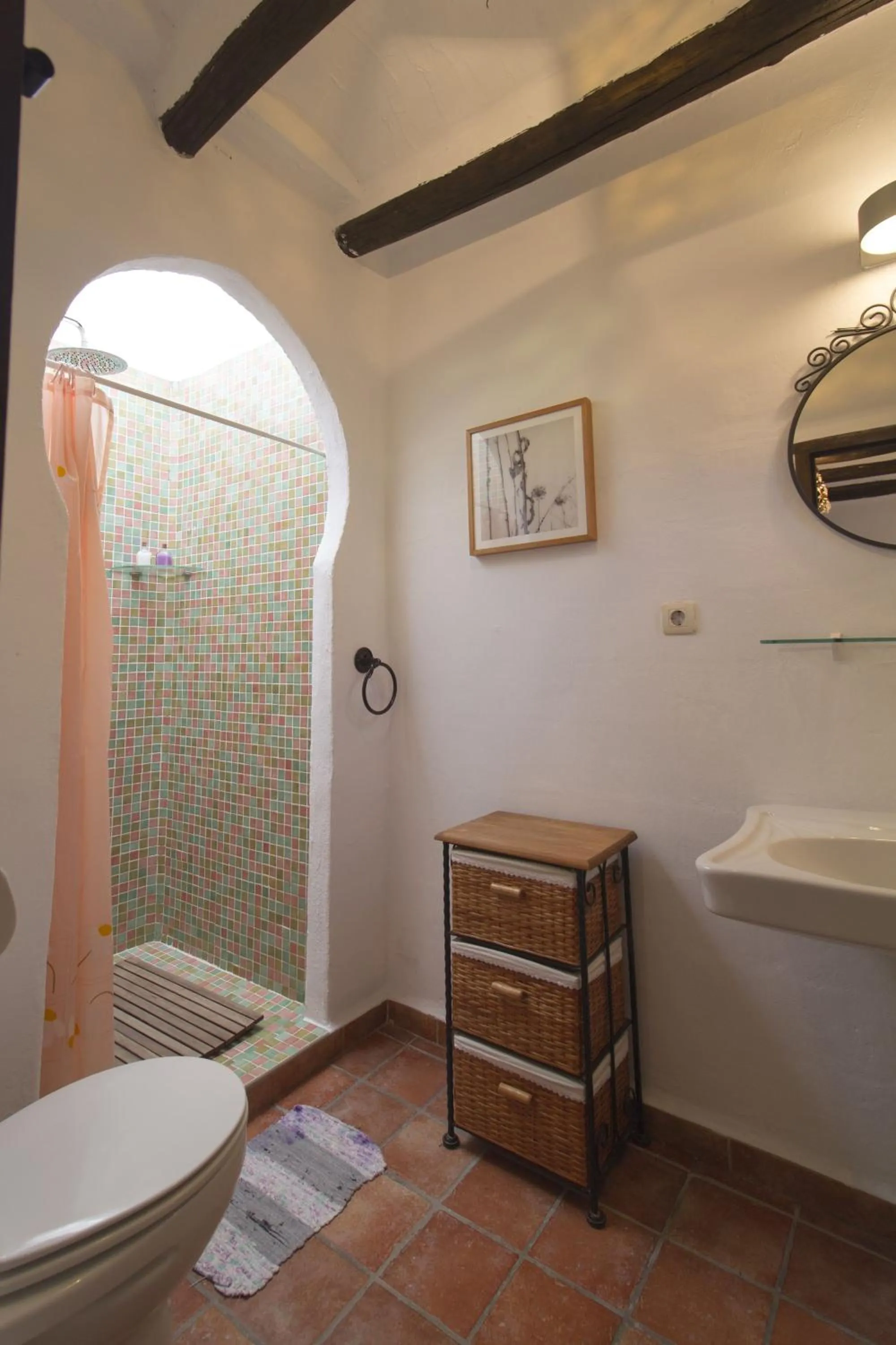 Shower in Hotel Rural Alqueria de los lentos