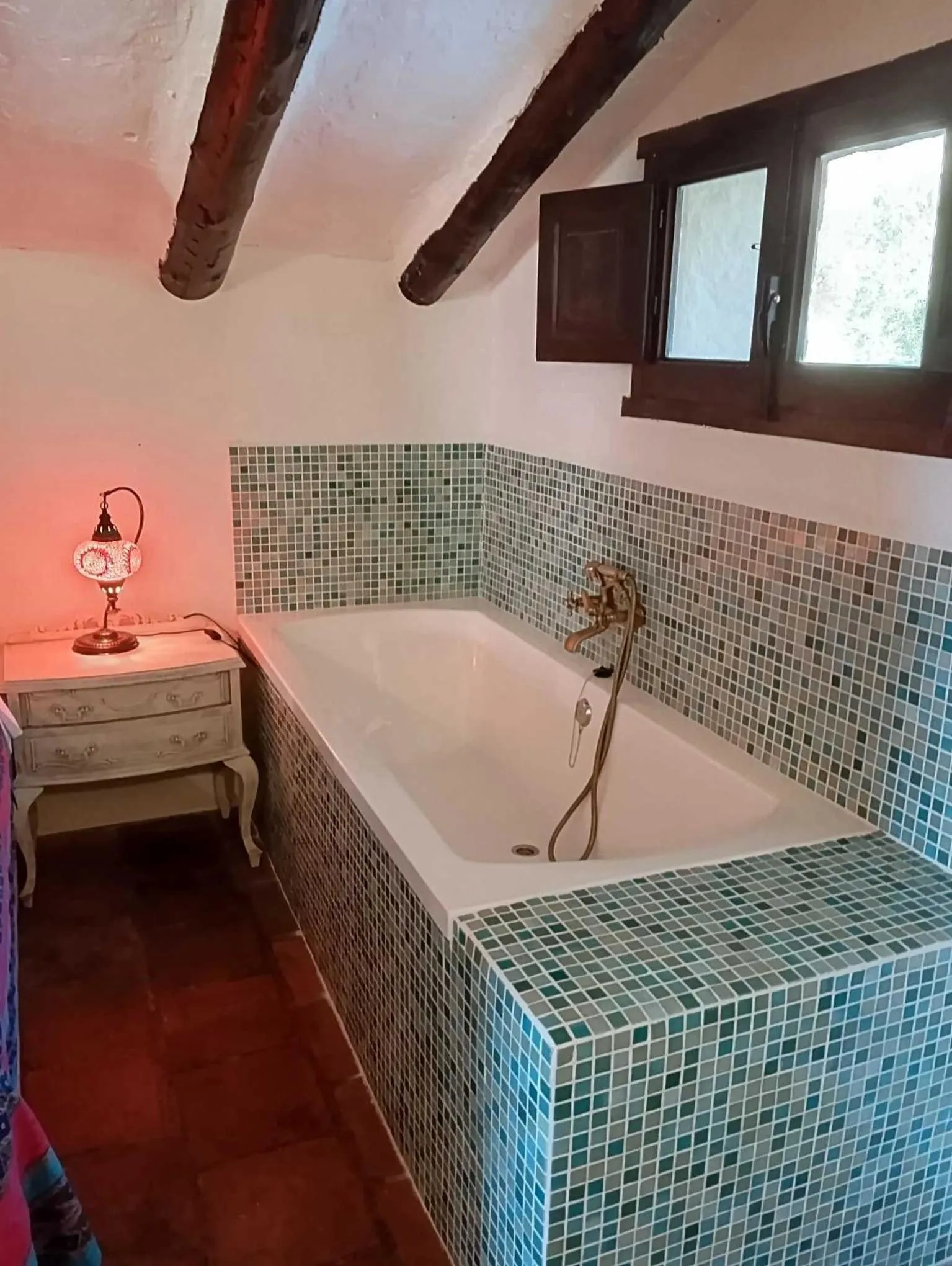 Bath, Bed in Hotel Rural Alqueria de los lentos