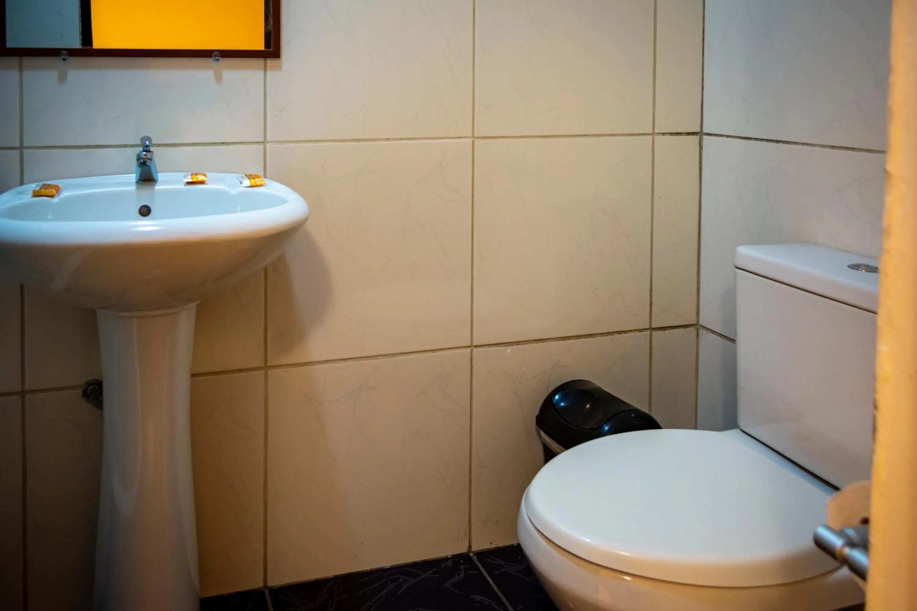 Toilet in Don Feli House