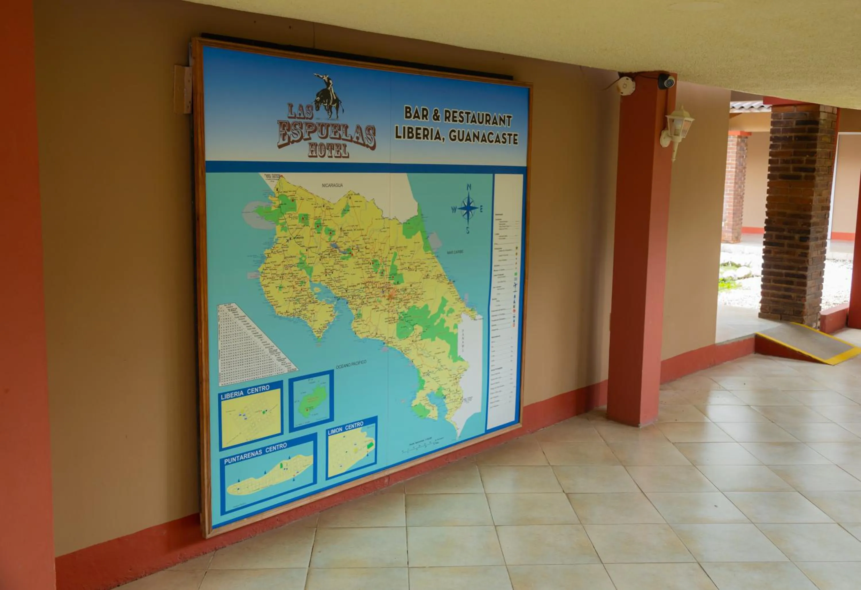 Patio in Hotel Las Espuelas, Bar & Restaurant