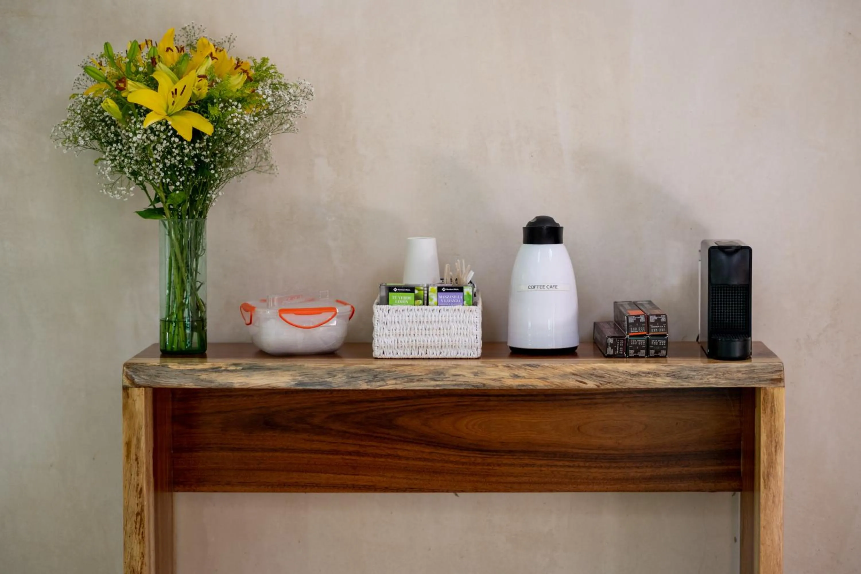 Coffee/tea facilities in Casa Wahh