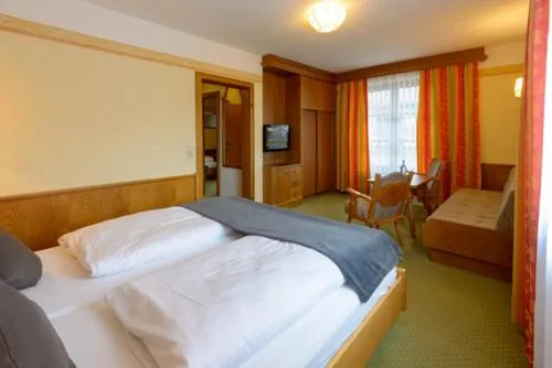 Bed in Hotel Kurpark