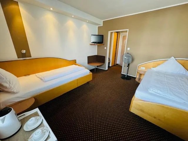 Photo of the whole room in L'Escala