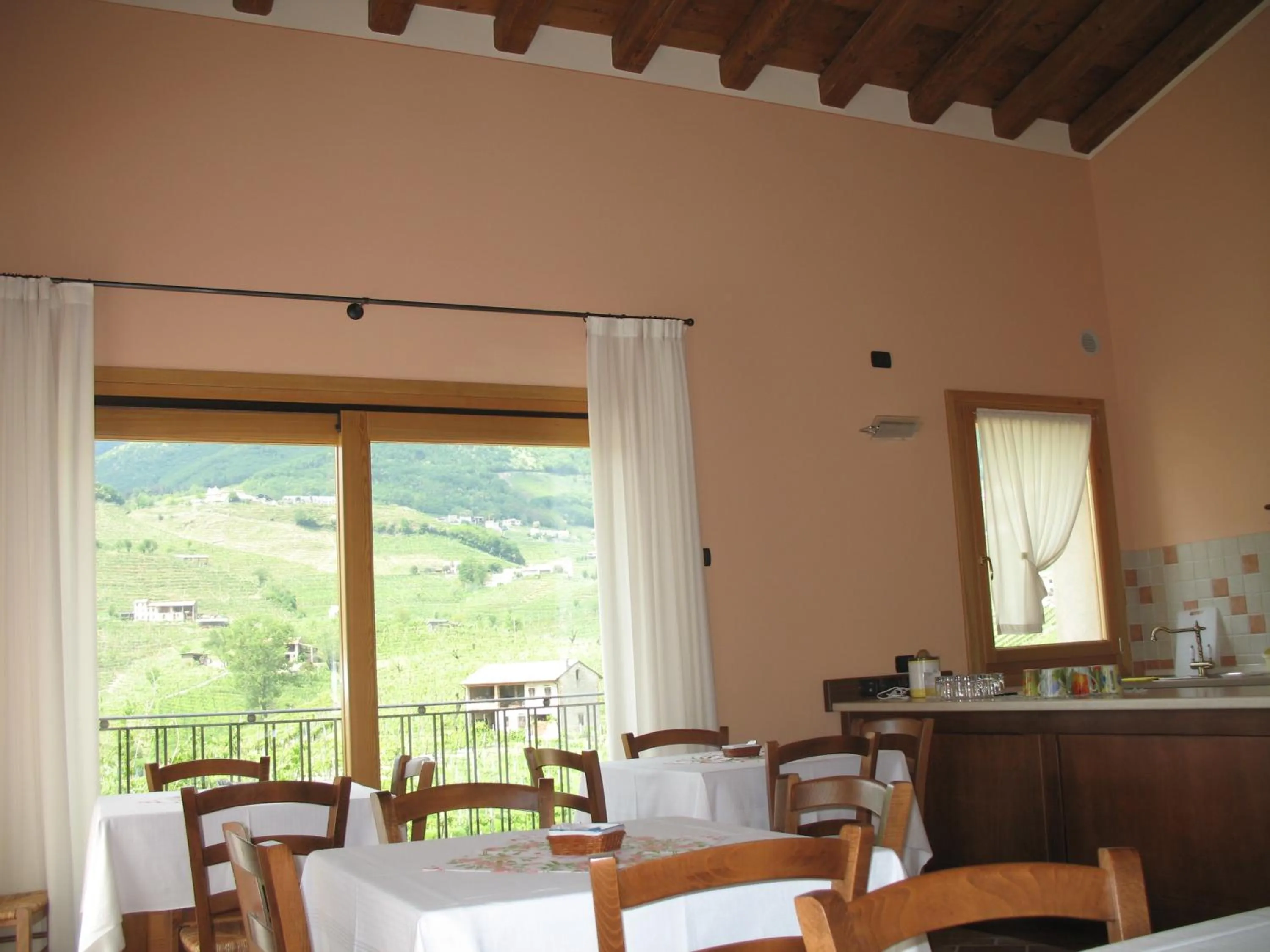 Breakfast in La Casa Vecchia