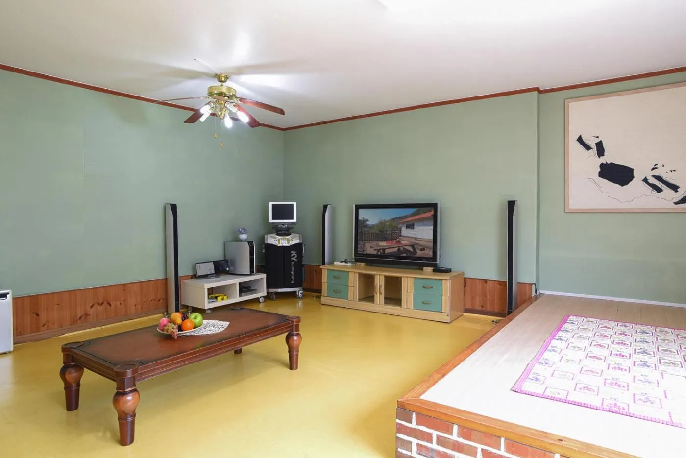 Photo of the whole room in Dasanbang Pension