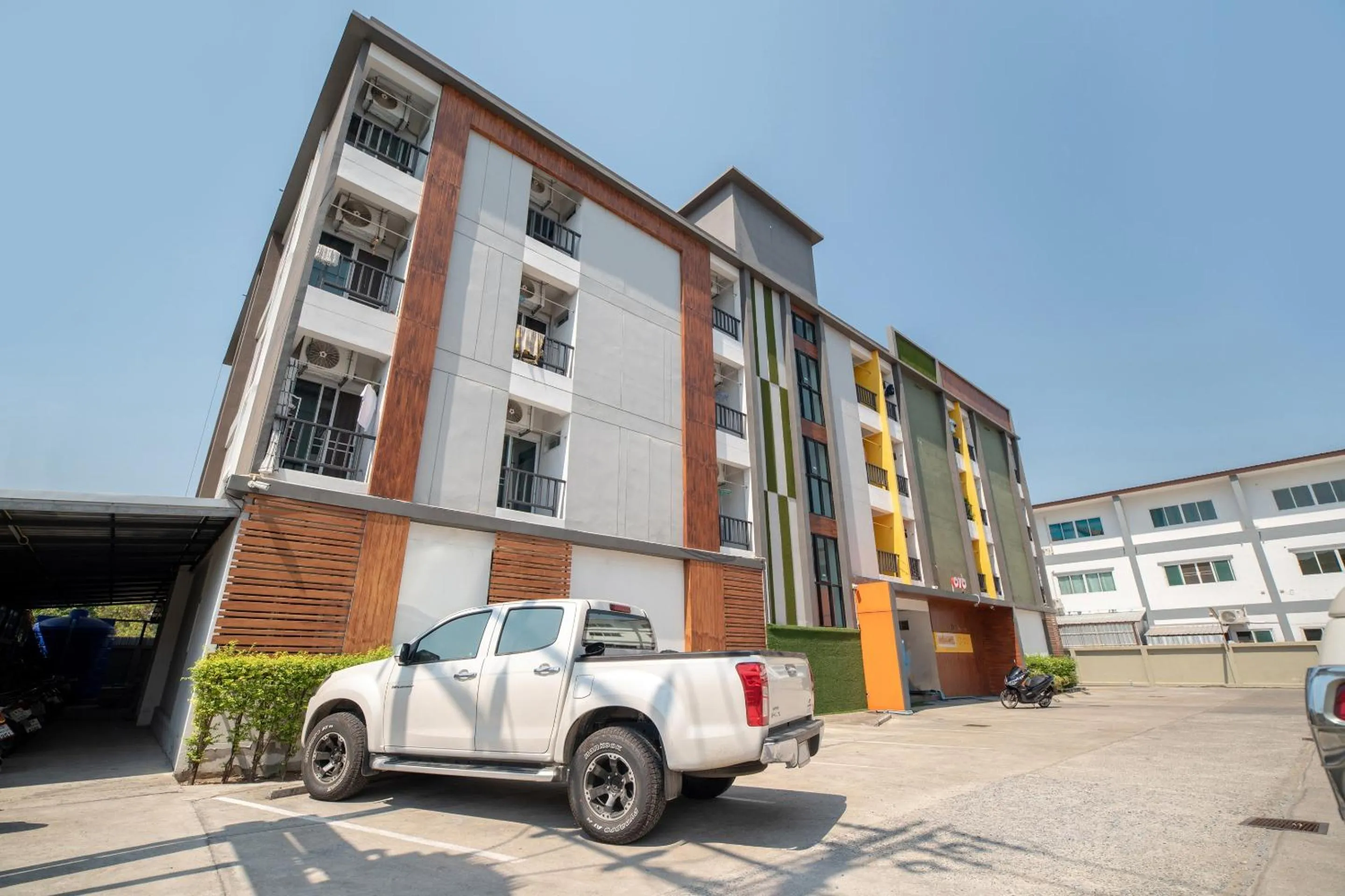 Facade/entrance, Property Building in OYO 801 Inndy suite