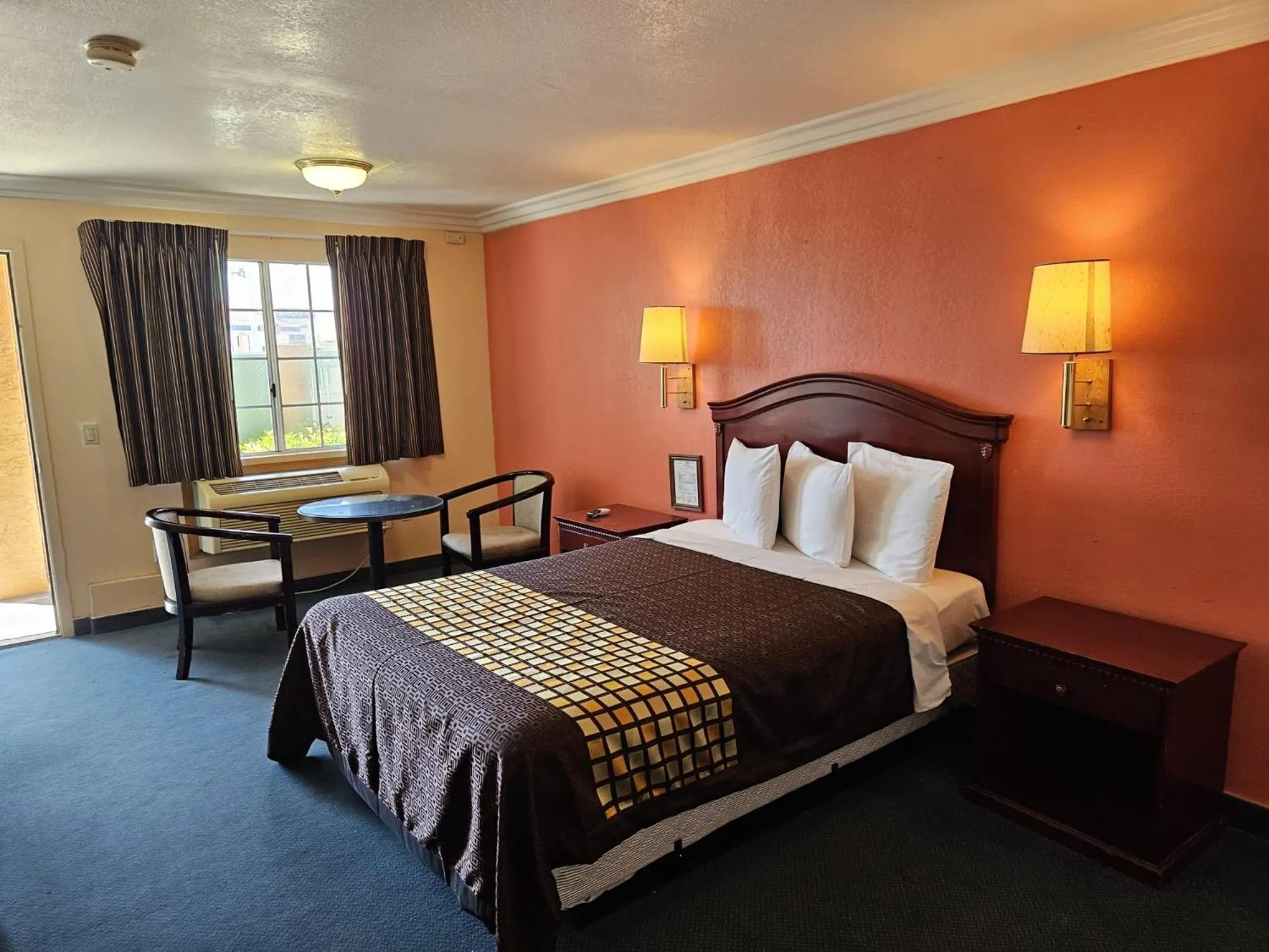 Photo of the whole room in Aerospace Inn-Mojave