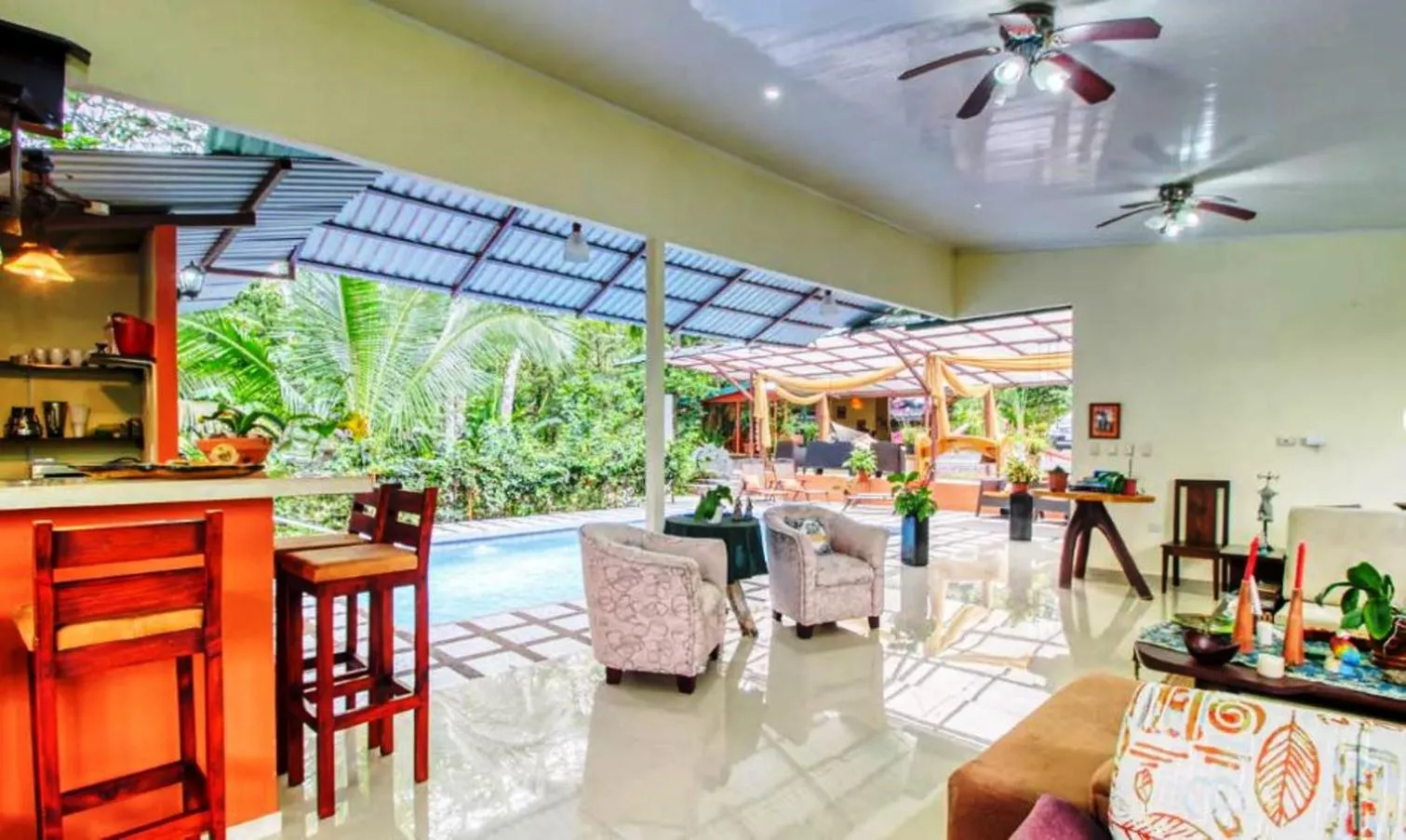 Living room in Hotel San Rafael Ecolodge