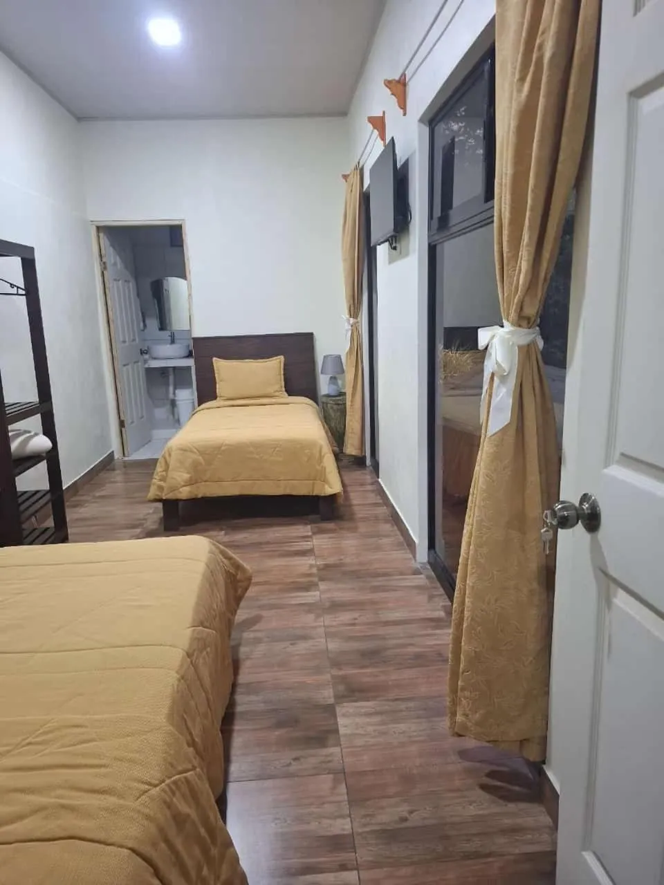 Bed in Hotel San Rafael Ecolodge