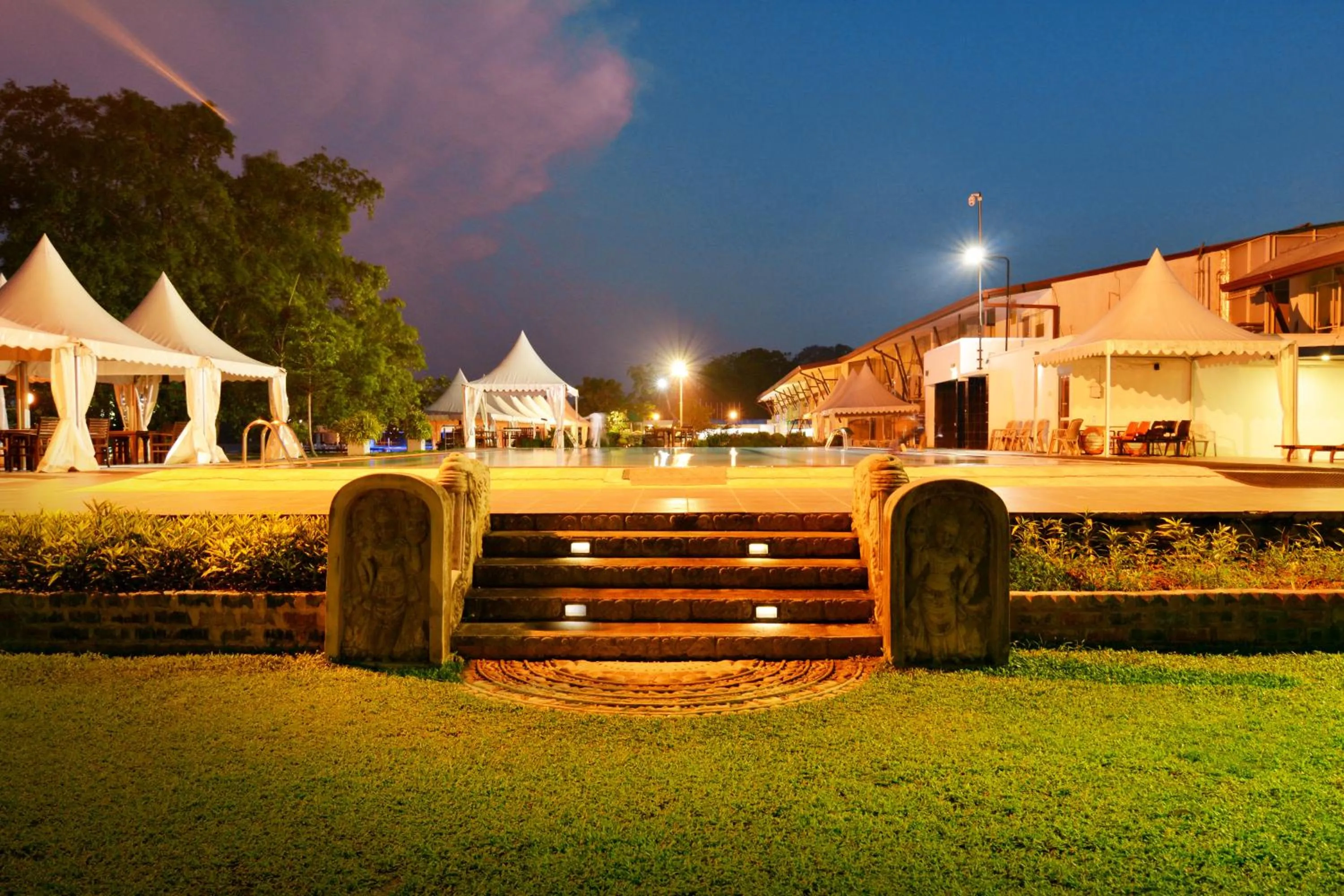 Garden in Ramadia Ran Mal Holiday Resort