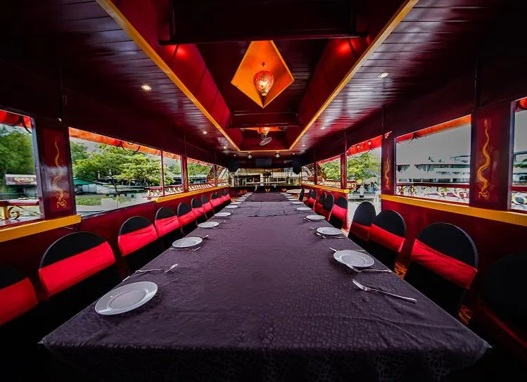 Restaurant/places to eat in Ramadia Ran Mal Holiday Resort