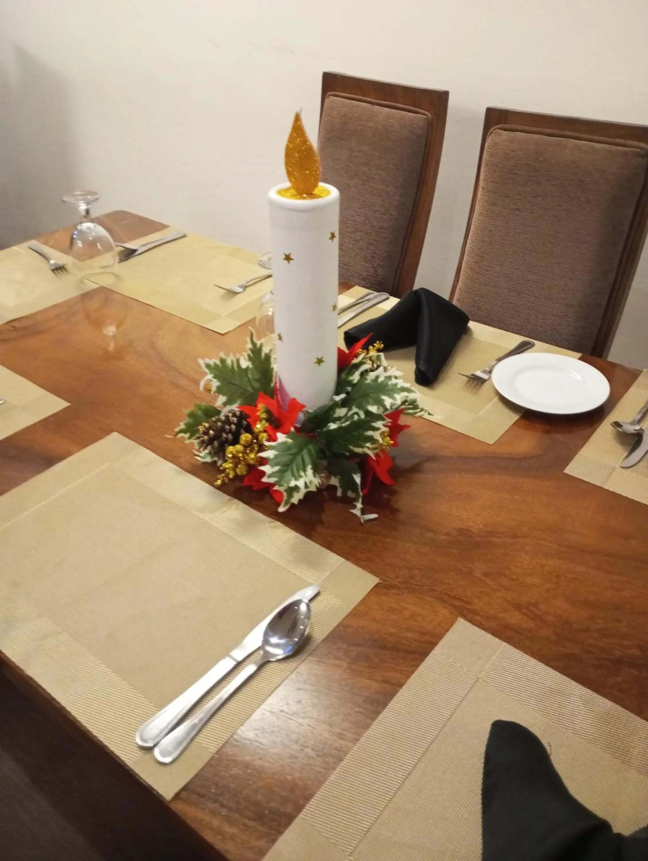 Restaurant/places to eat in Ramadia Ran Mal Holiday Resort