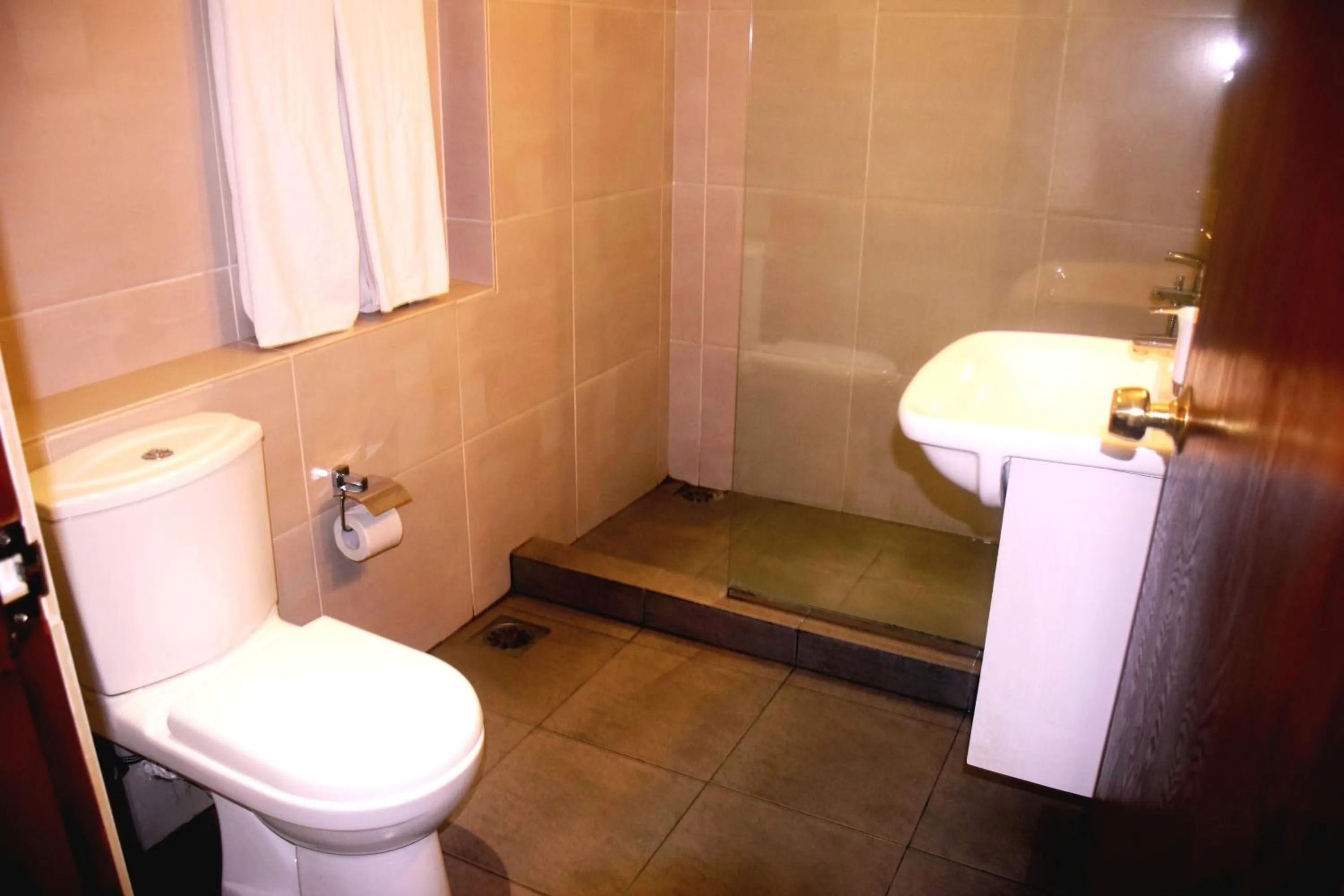 Bathroom in Ramadia Ran Mal Holiday Resort