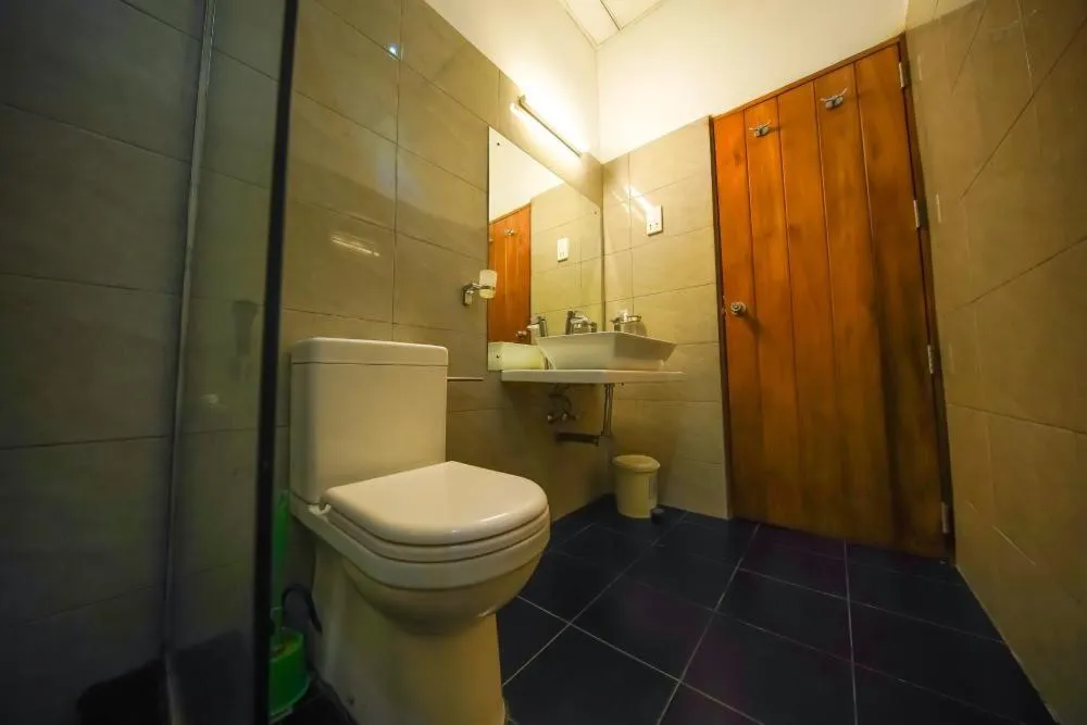 Bathroom in Ramadia Ran Mal Holiday Resort