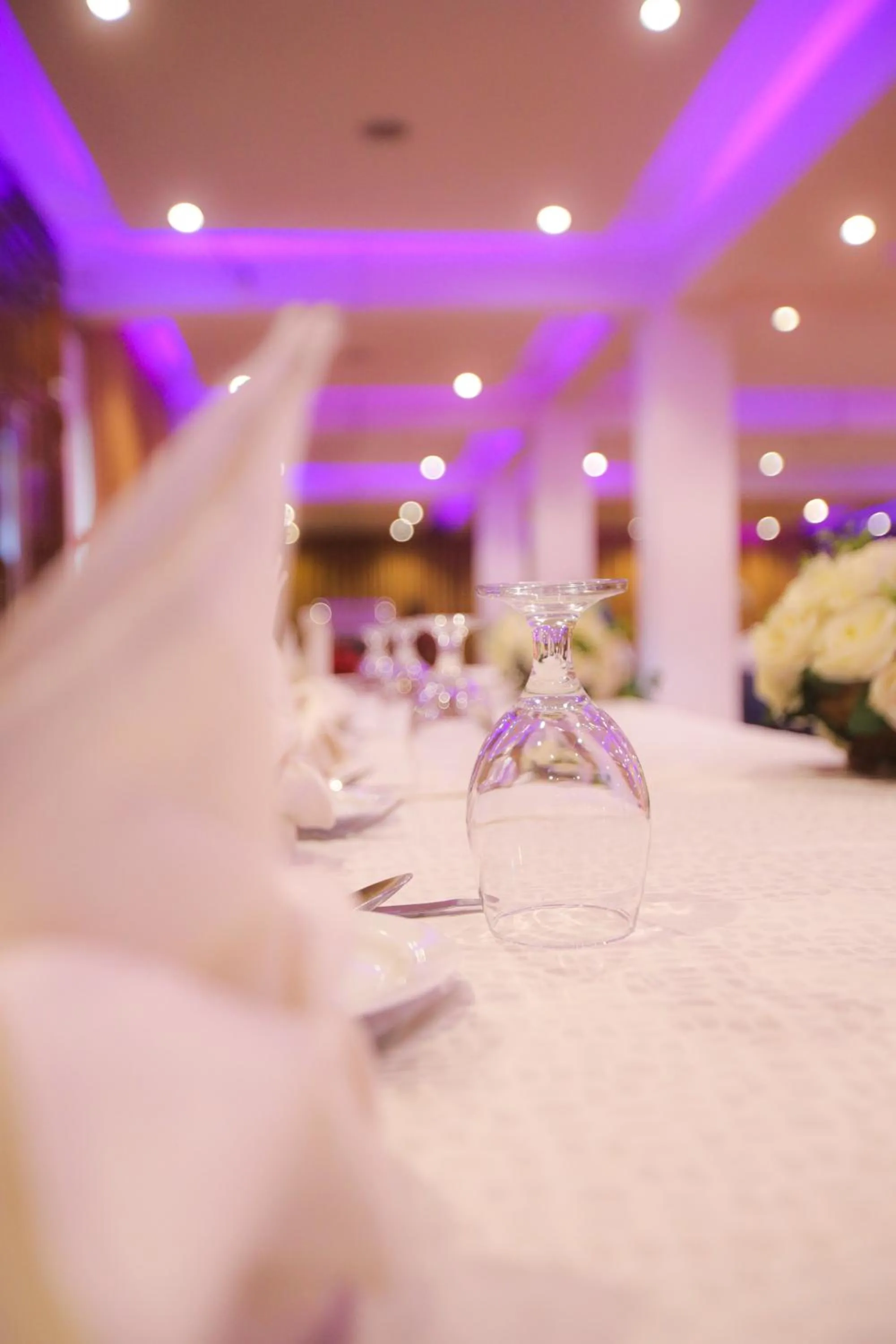 Restaurant/places to eat in Ramadia Ran Mal Holiday Resort