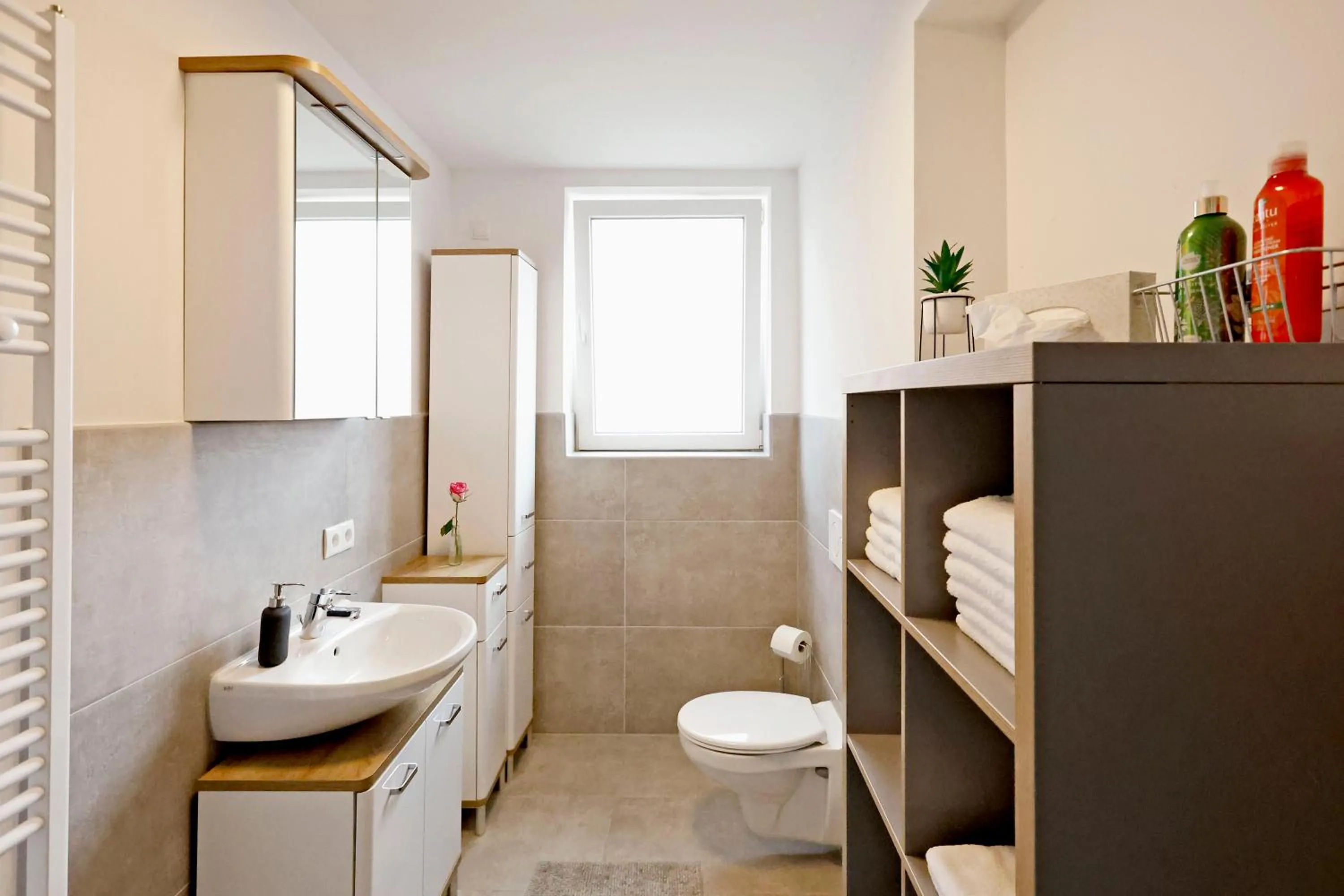 Bathroom in Vinotel Weinstrasse