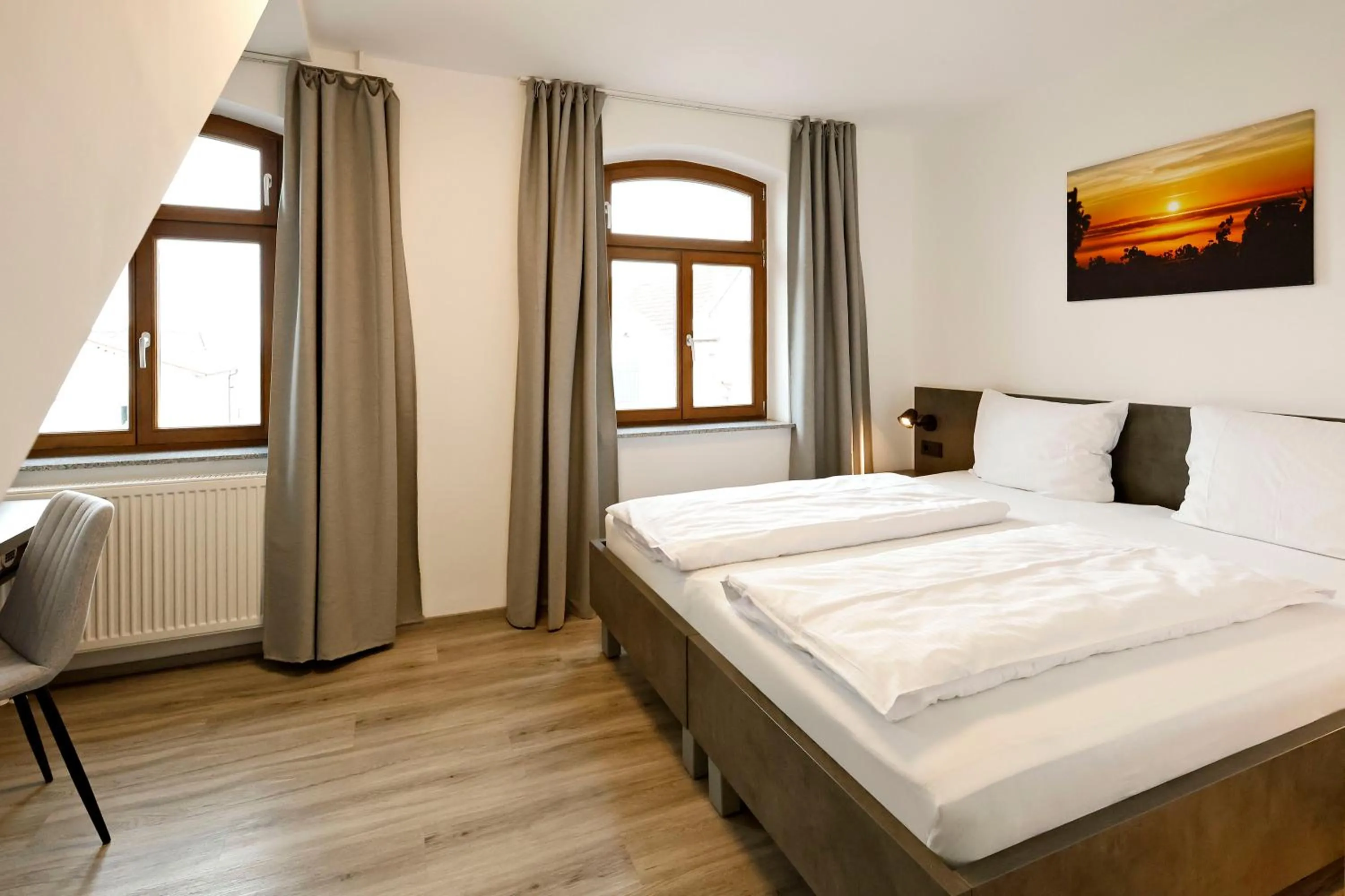 TV and multimedia, Bed in Vinotel Weinstrasse