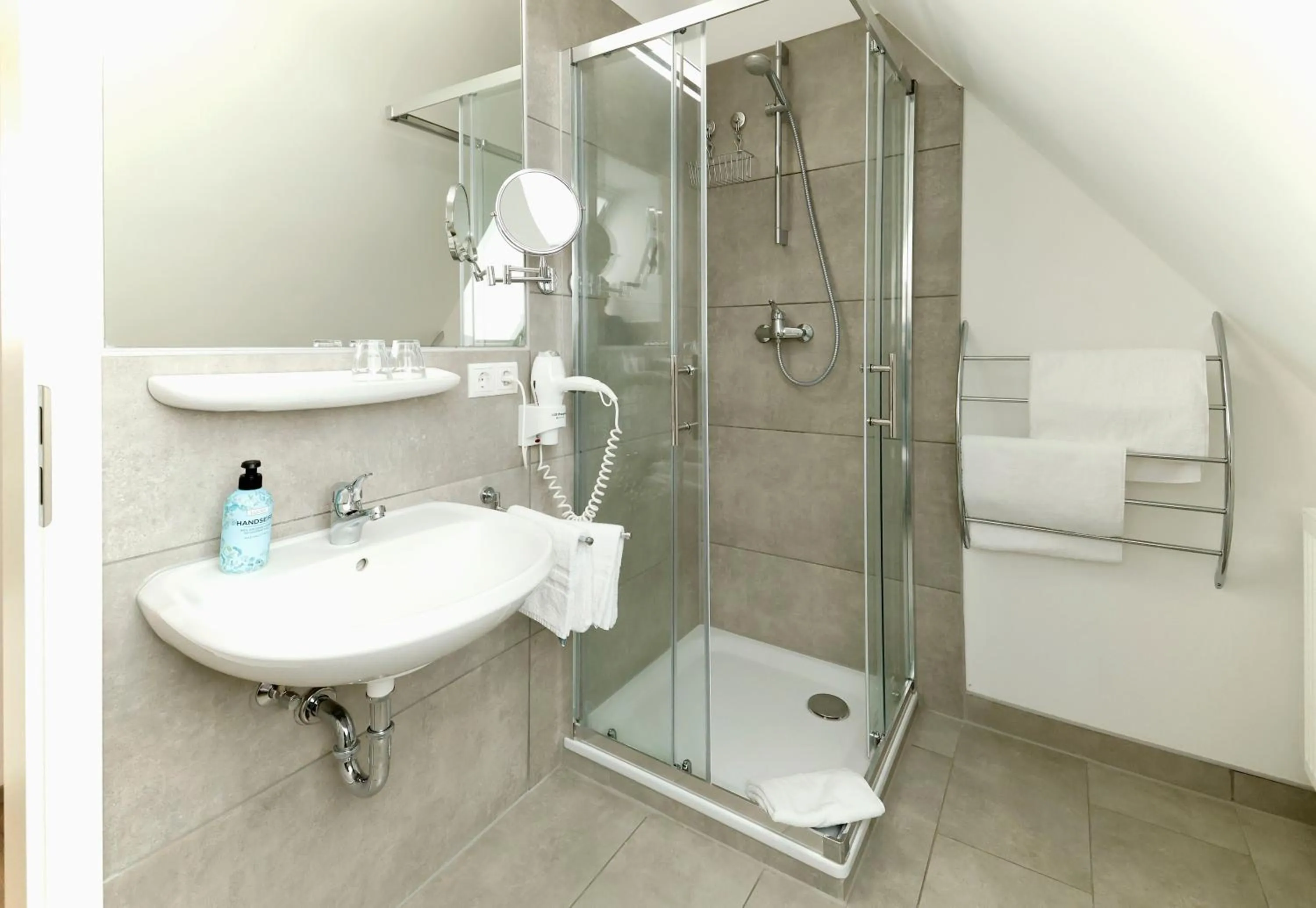 Shower in Vinotel Weinstrasse