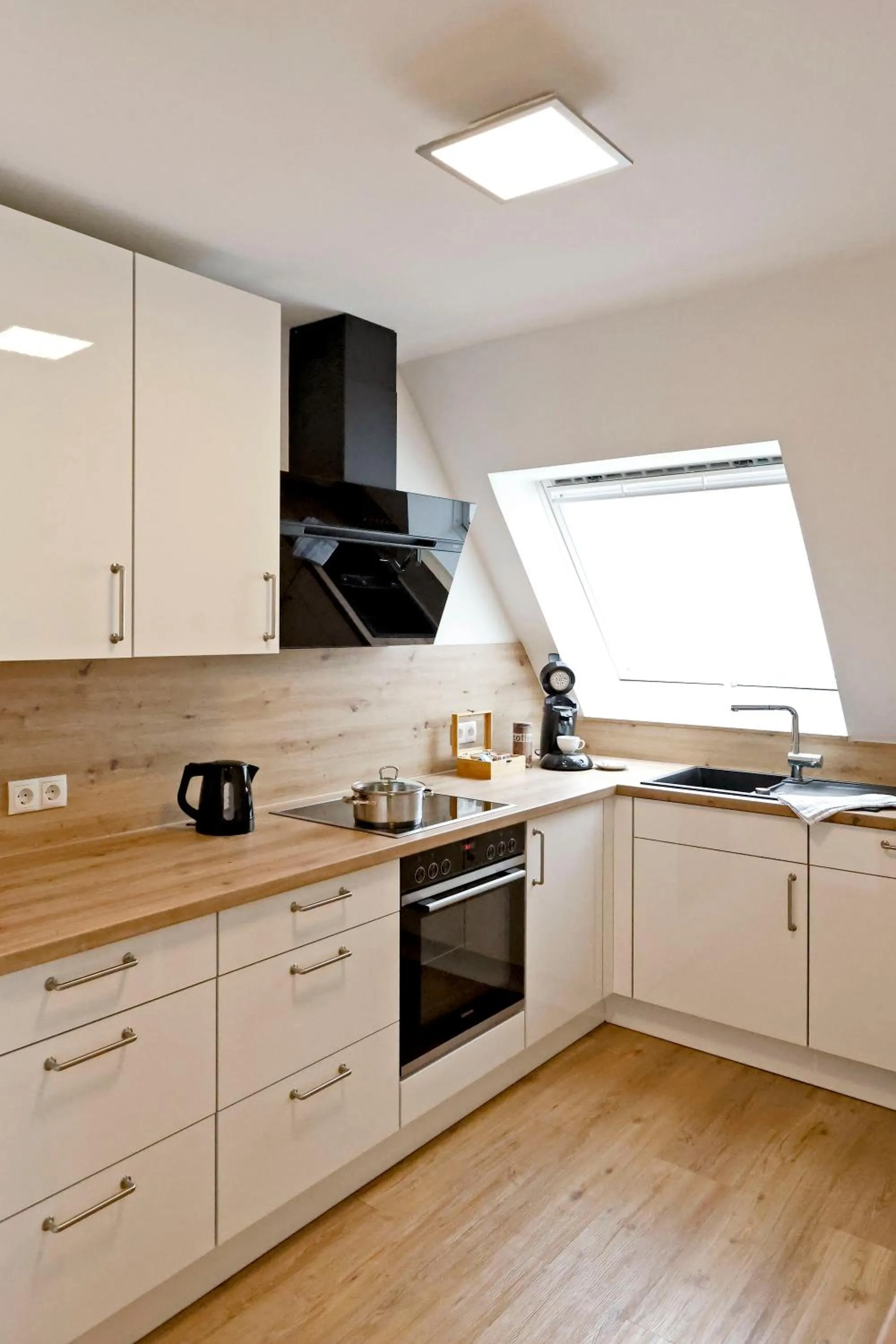 kitchen in Vinotel Weinstrasse