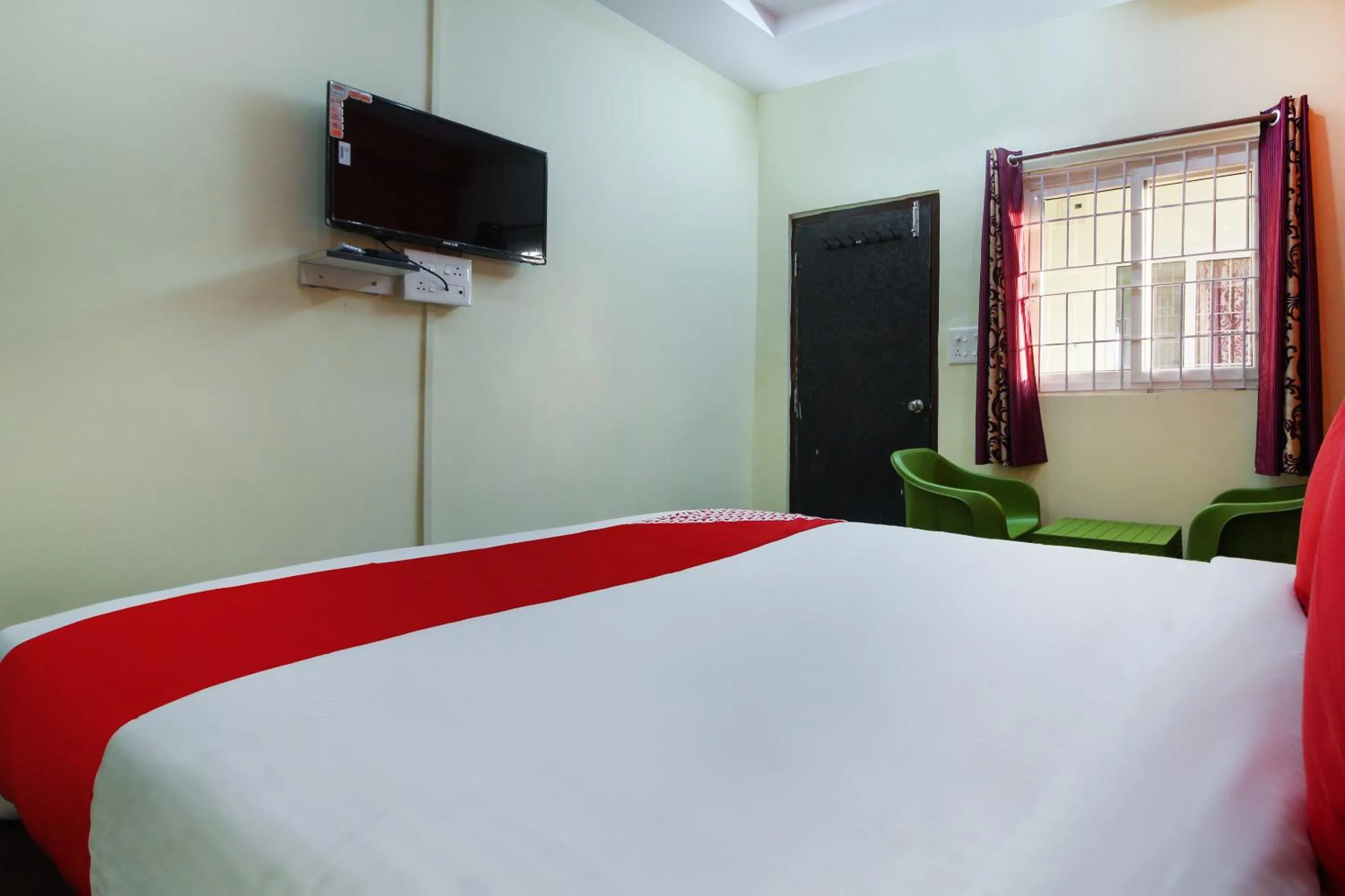 Bedroom, Bed in Hotel O S V Residency