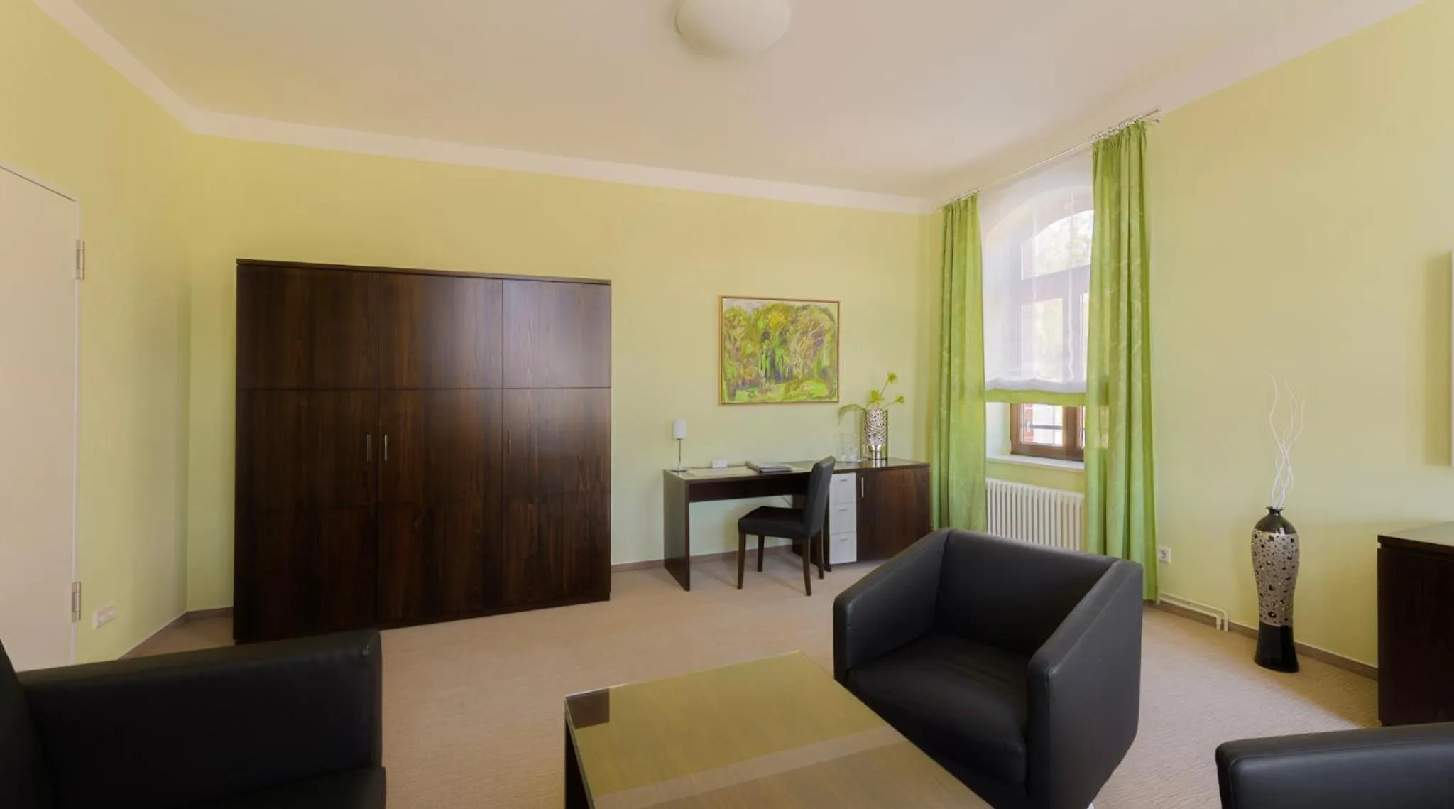 Photo of the whole room in Hotel Am Tiefwarensee