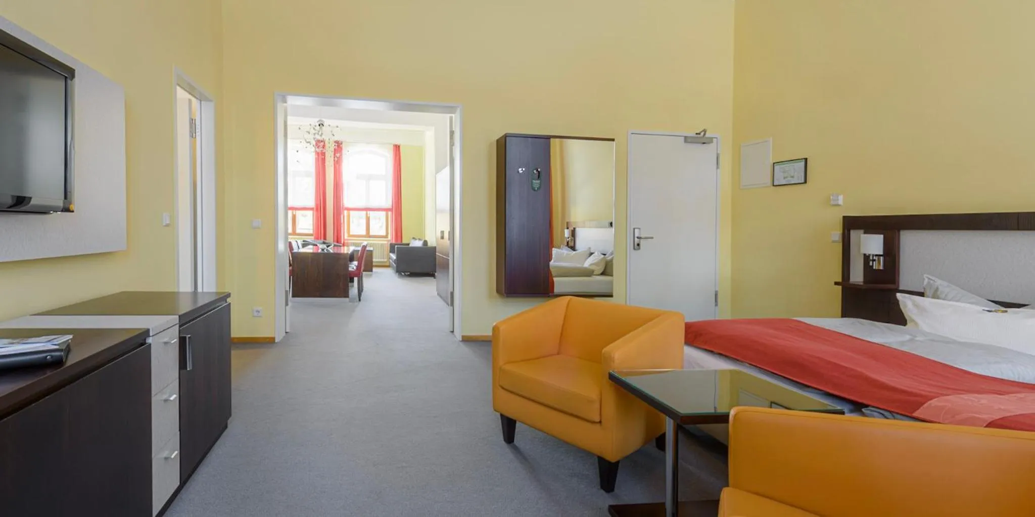 Photo of the whole room, Bed in Hotel Am Tiefwarensee