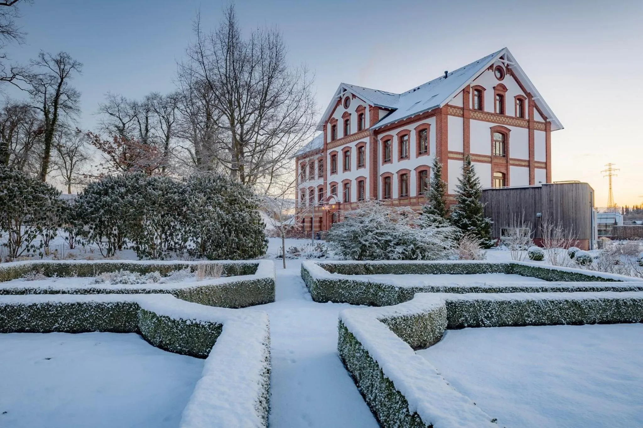 Property building in Hotel Am Tiefwarensee