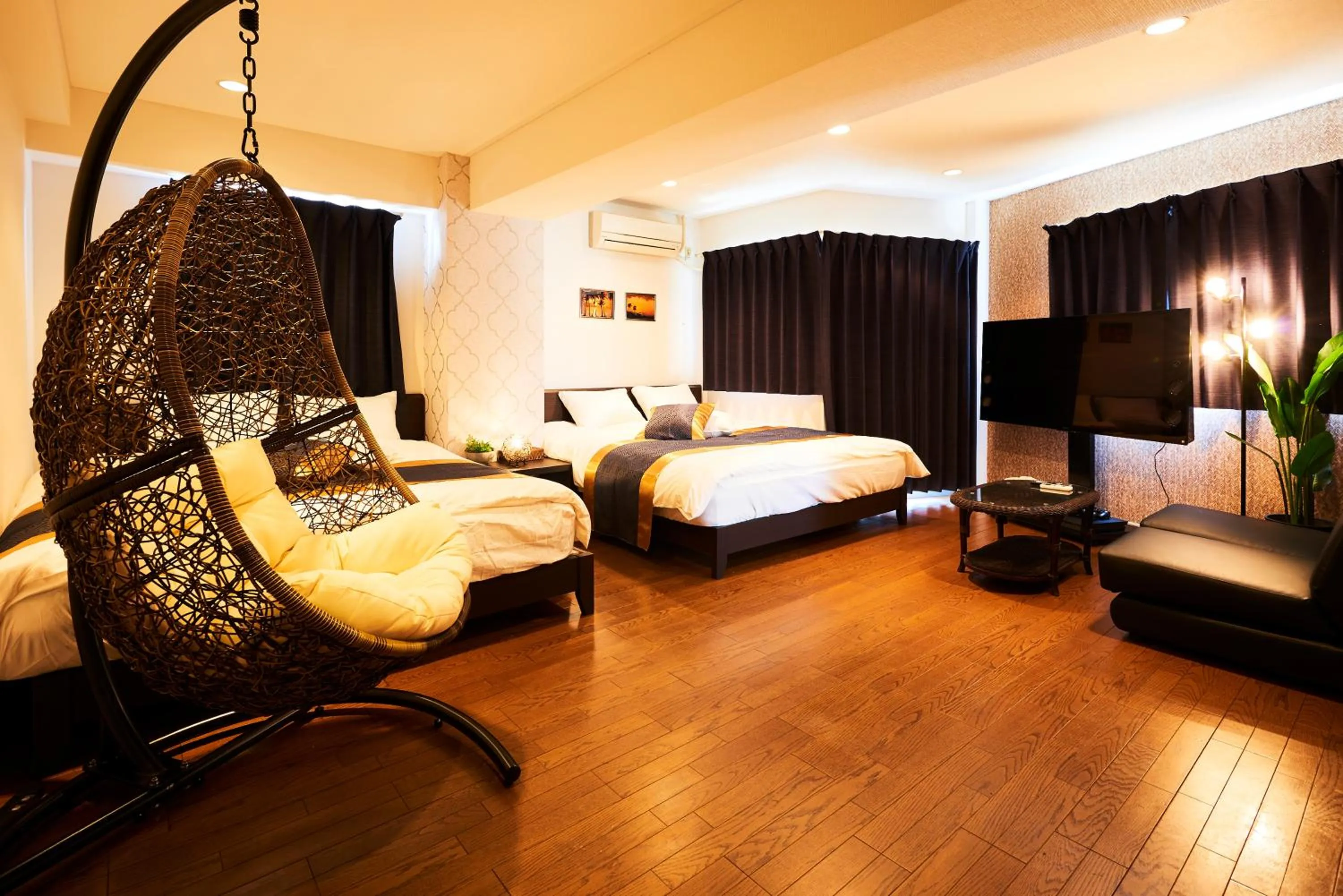 Photo of the whole room, Bed in S'CASA NishiShinjuku