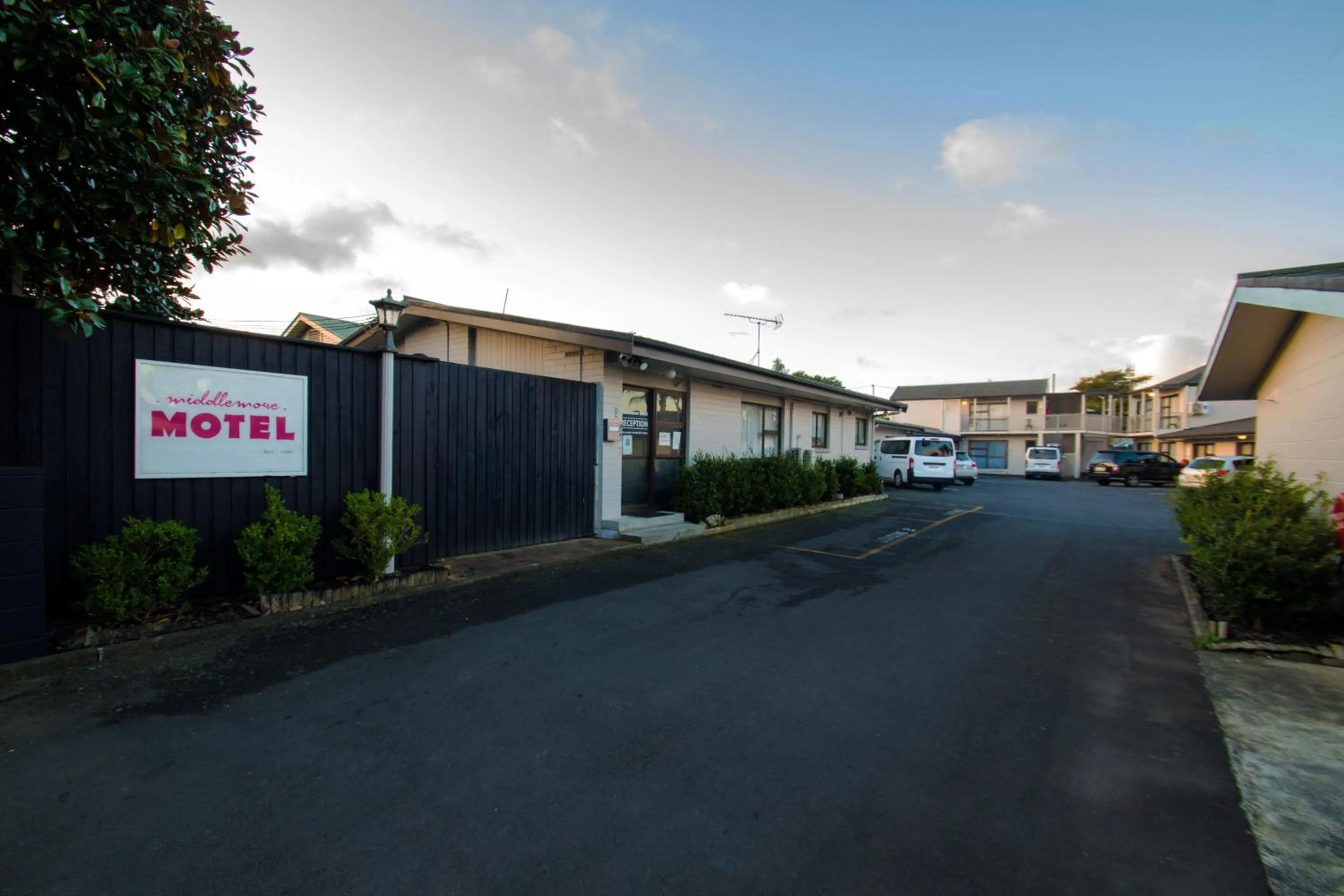 Property building in Middlemore Motel