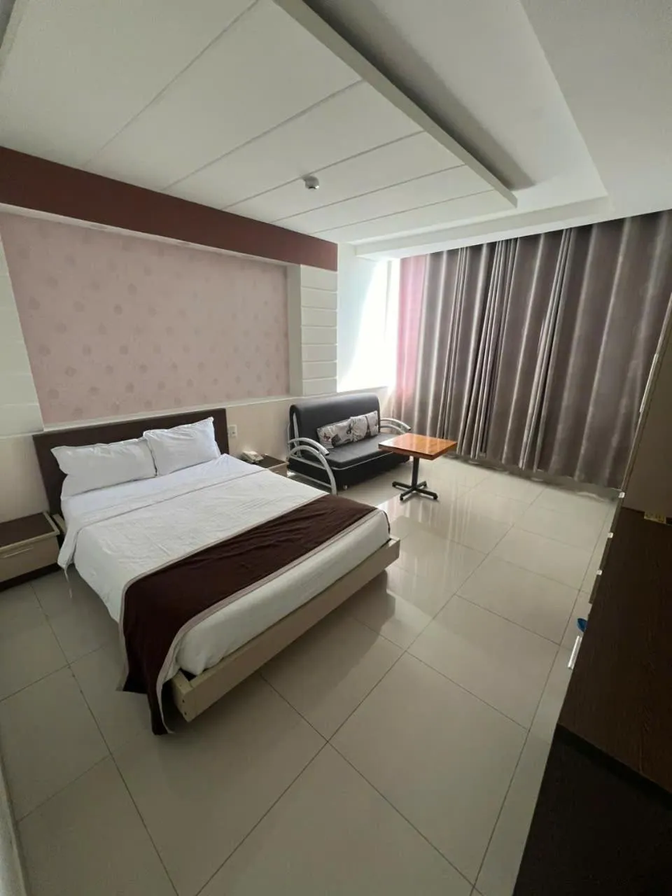 Bedroom, Bed in Princess Hotel