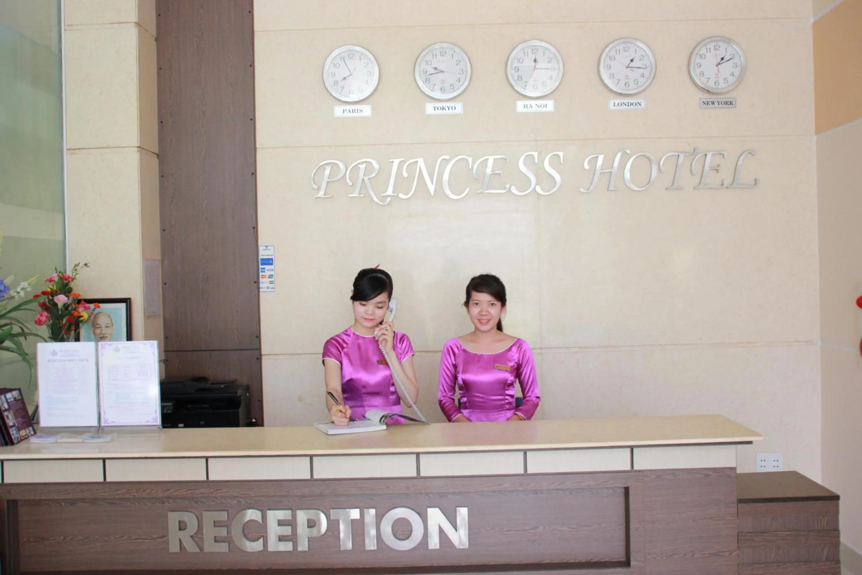 Facade/entrance in Princess Hotel