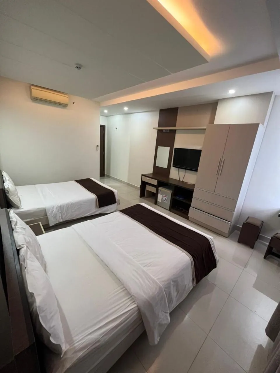 Bedroom, Bed in Princess Hotel