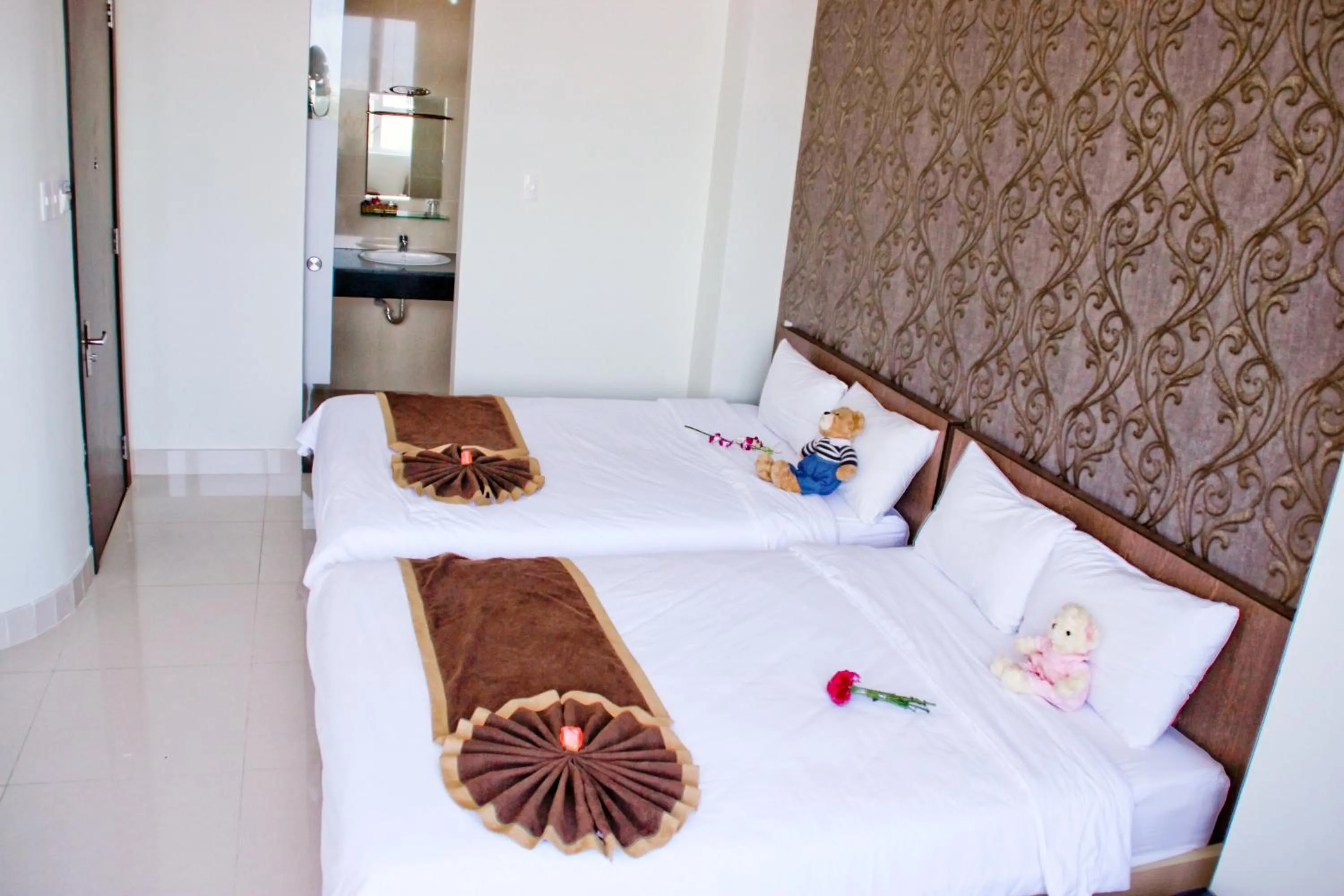 Bedroom, Bed in Princess Hotel