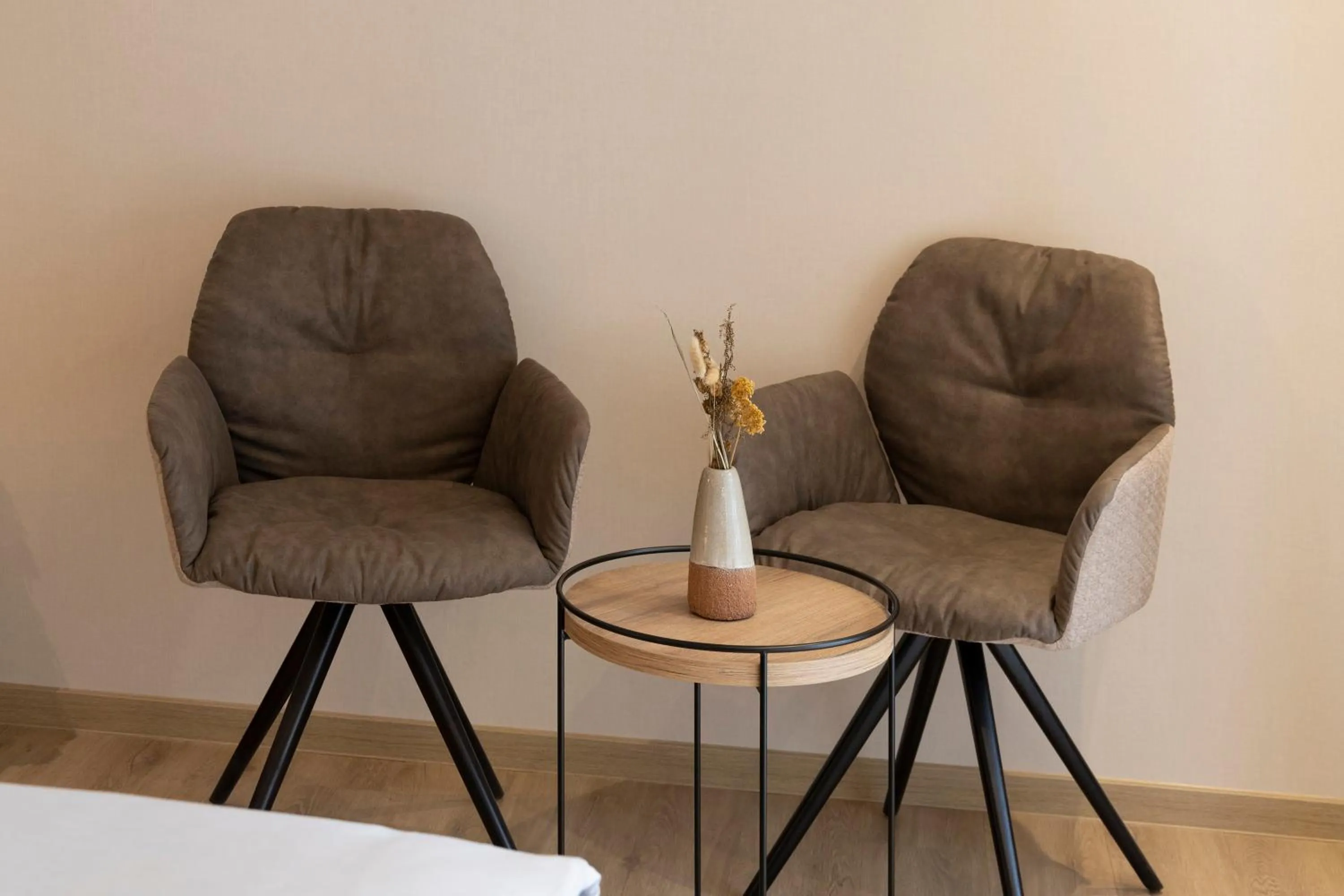 Seating area in Forellenhof Rössle Hotel & Restaurant