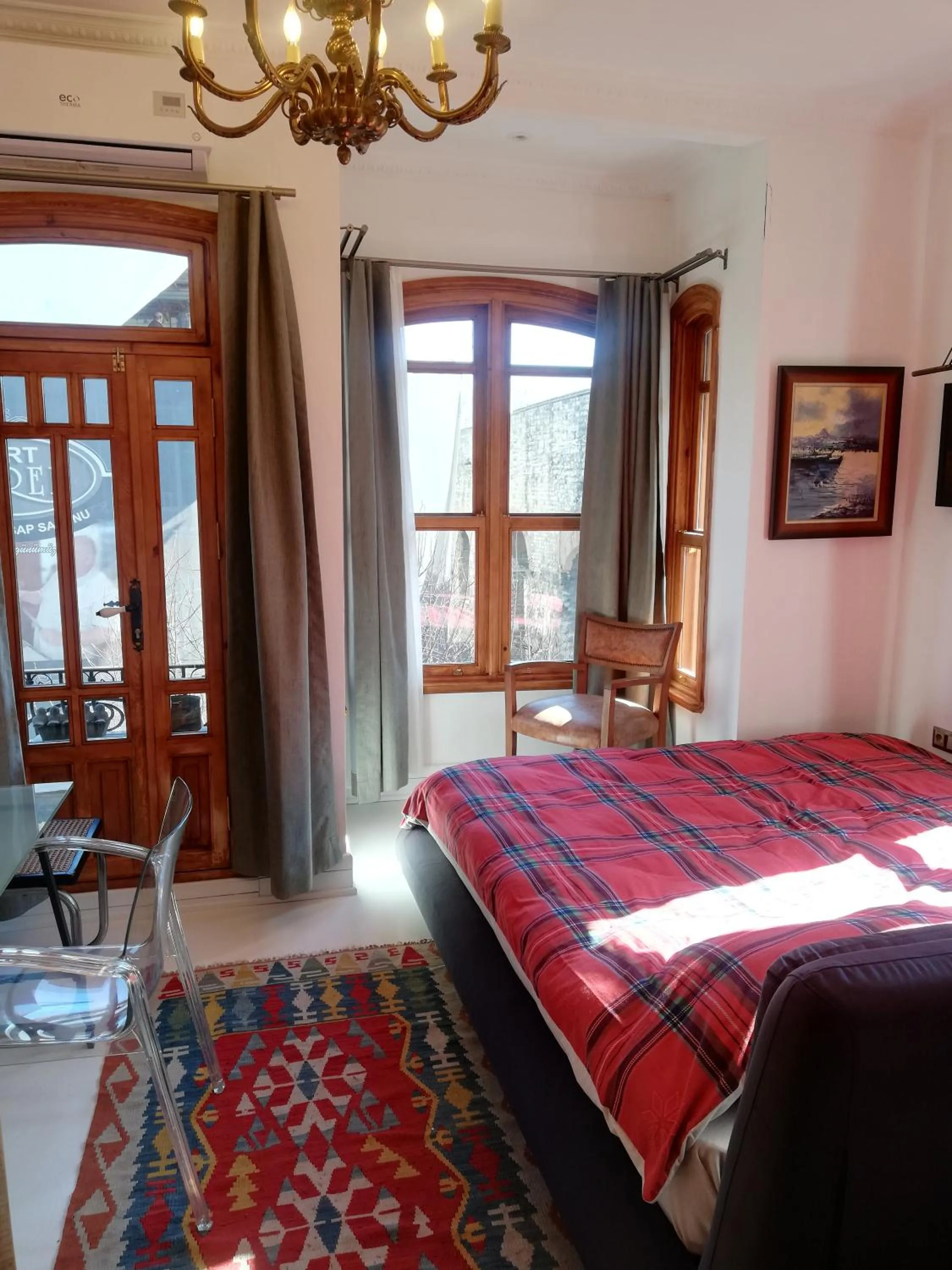 Bed in No 1 House By Valence