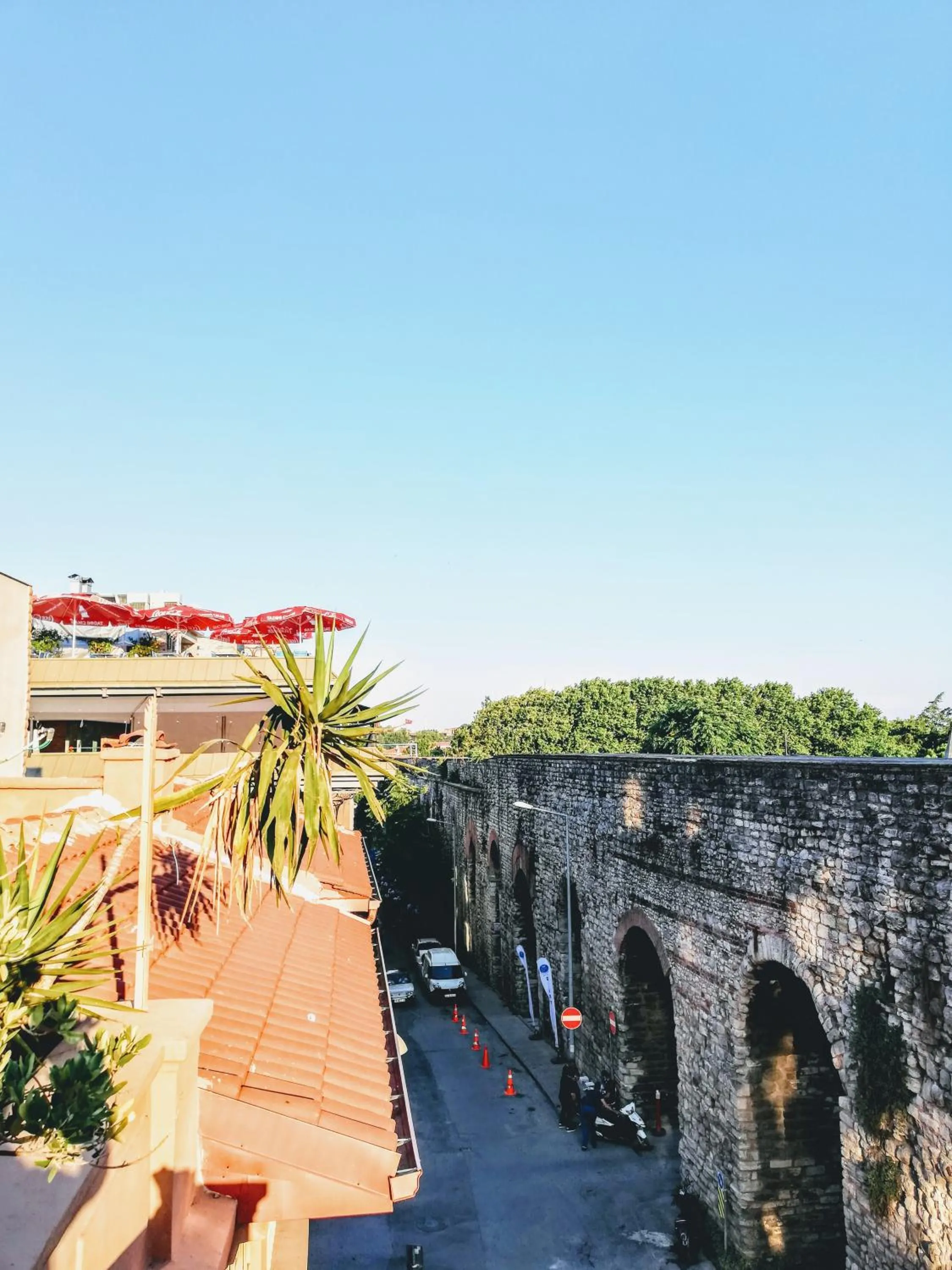 No 1 House By Valence