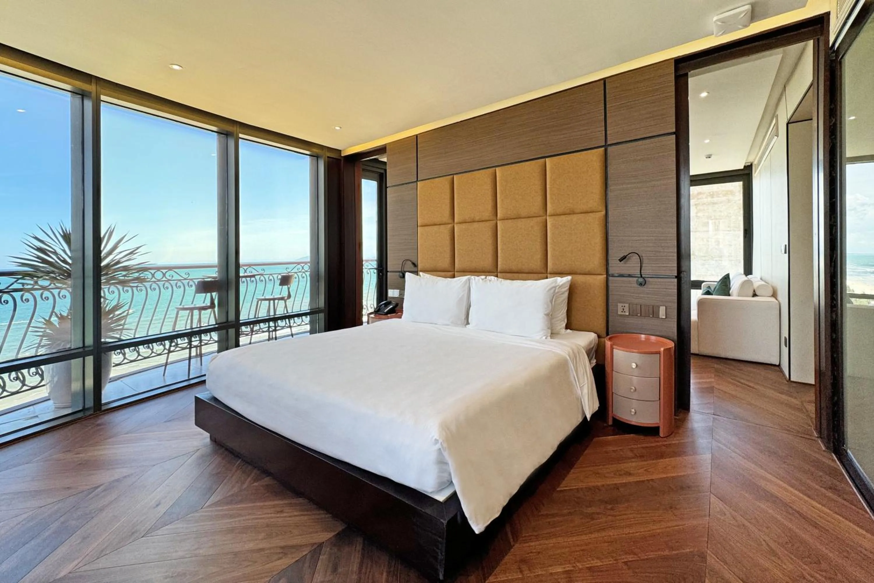 Bed in Holiday Beach Hotel Danang