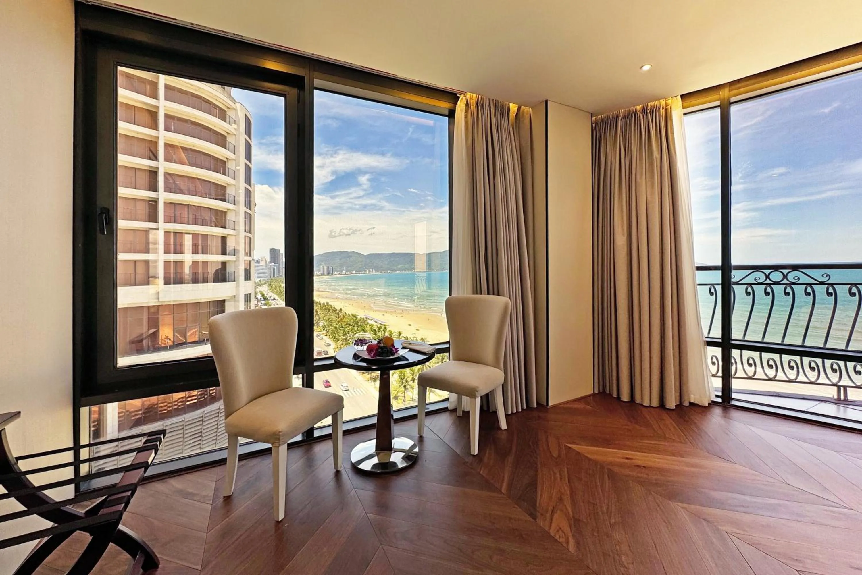 Seating area in Holiday Beach Hotel Danang