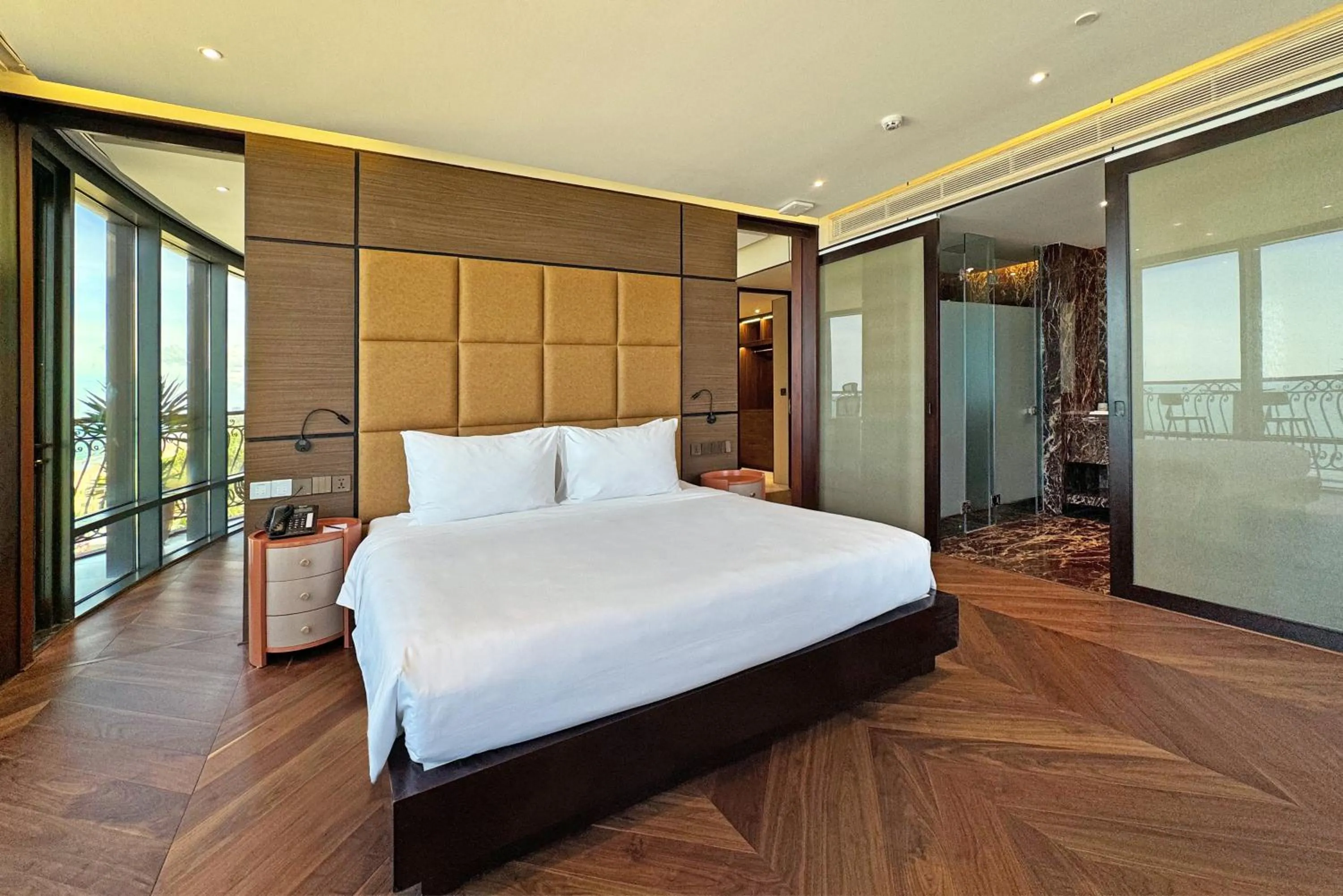 Bed in Holiday Beach Hotel Danang