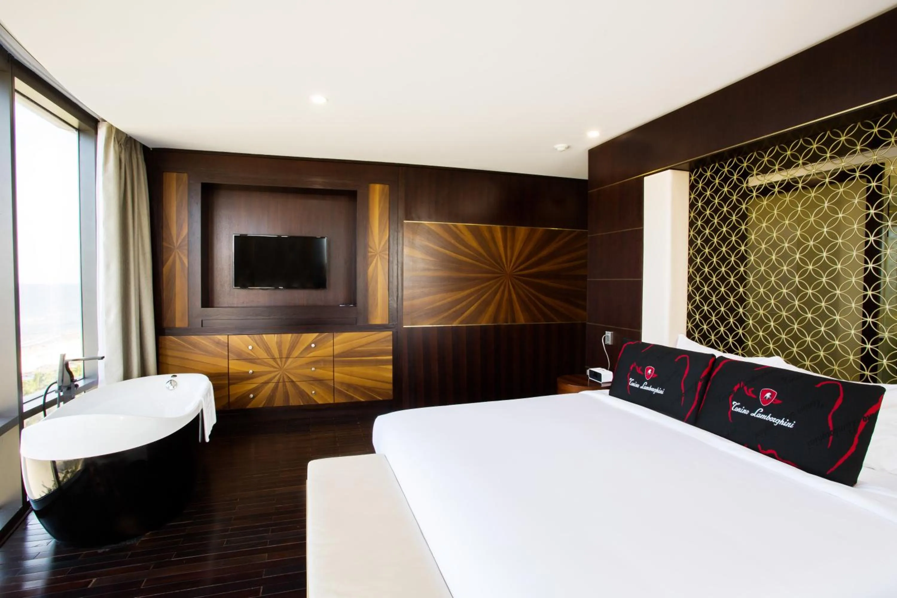 Bedroom, Bed in Holiday Beach Hotel Danang