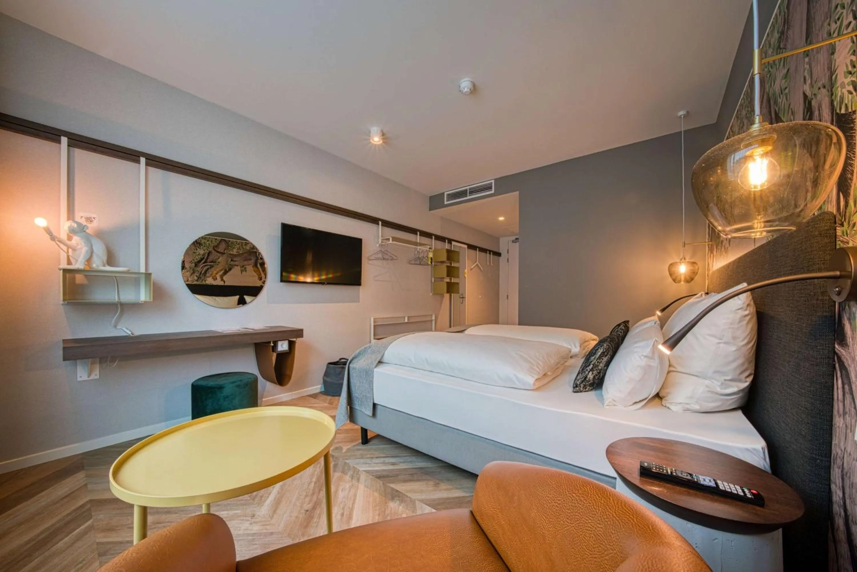 Photo of the whole room, Bed in Vienna House Easy by Wyndham Amsterdam Airport Schiphol