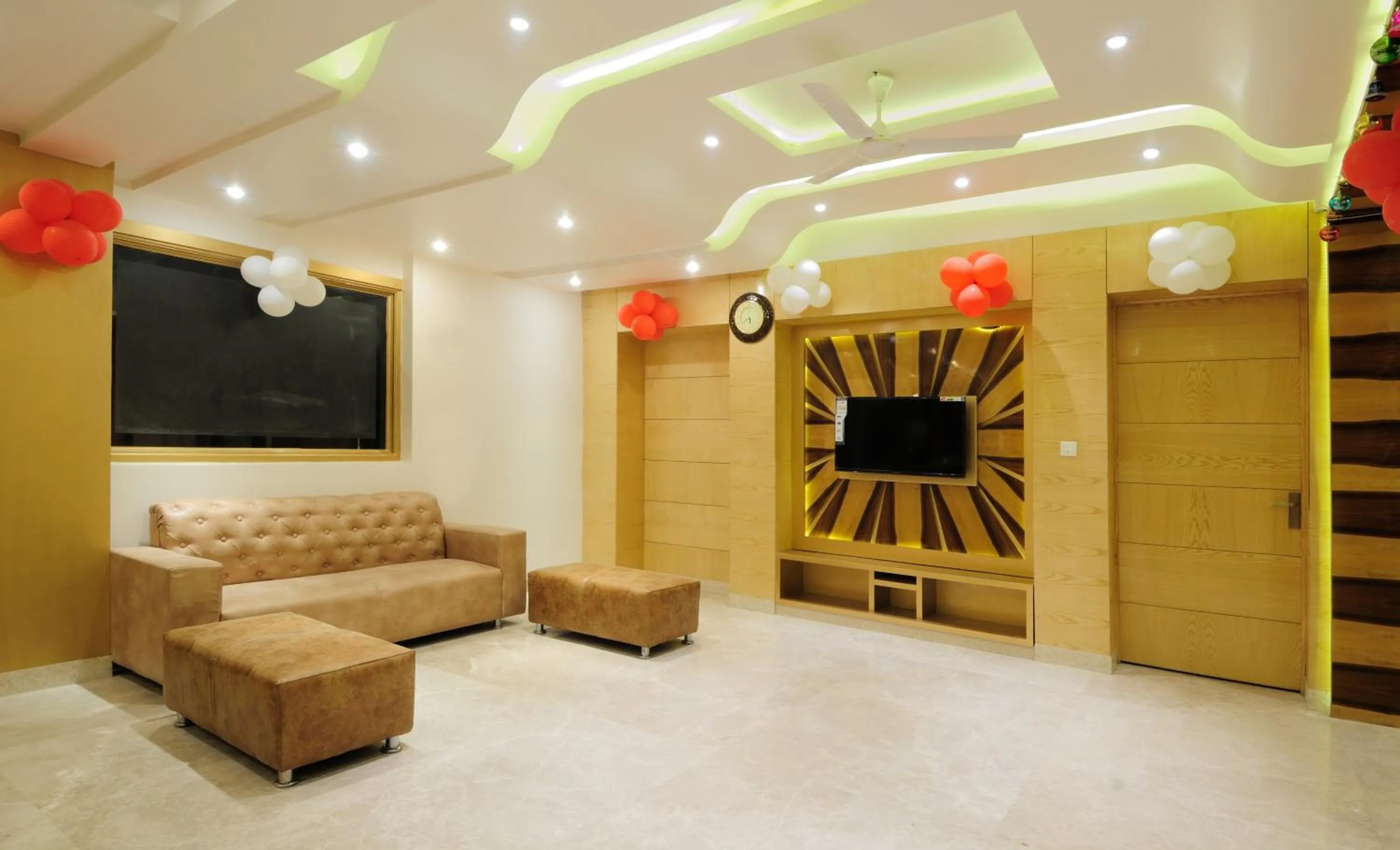 Area and facilities in The Gold Inn - Paharganj