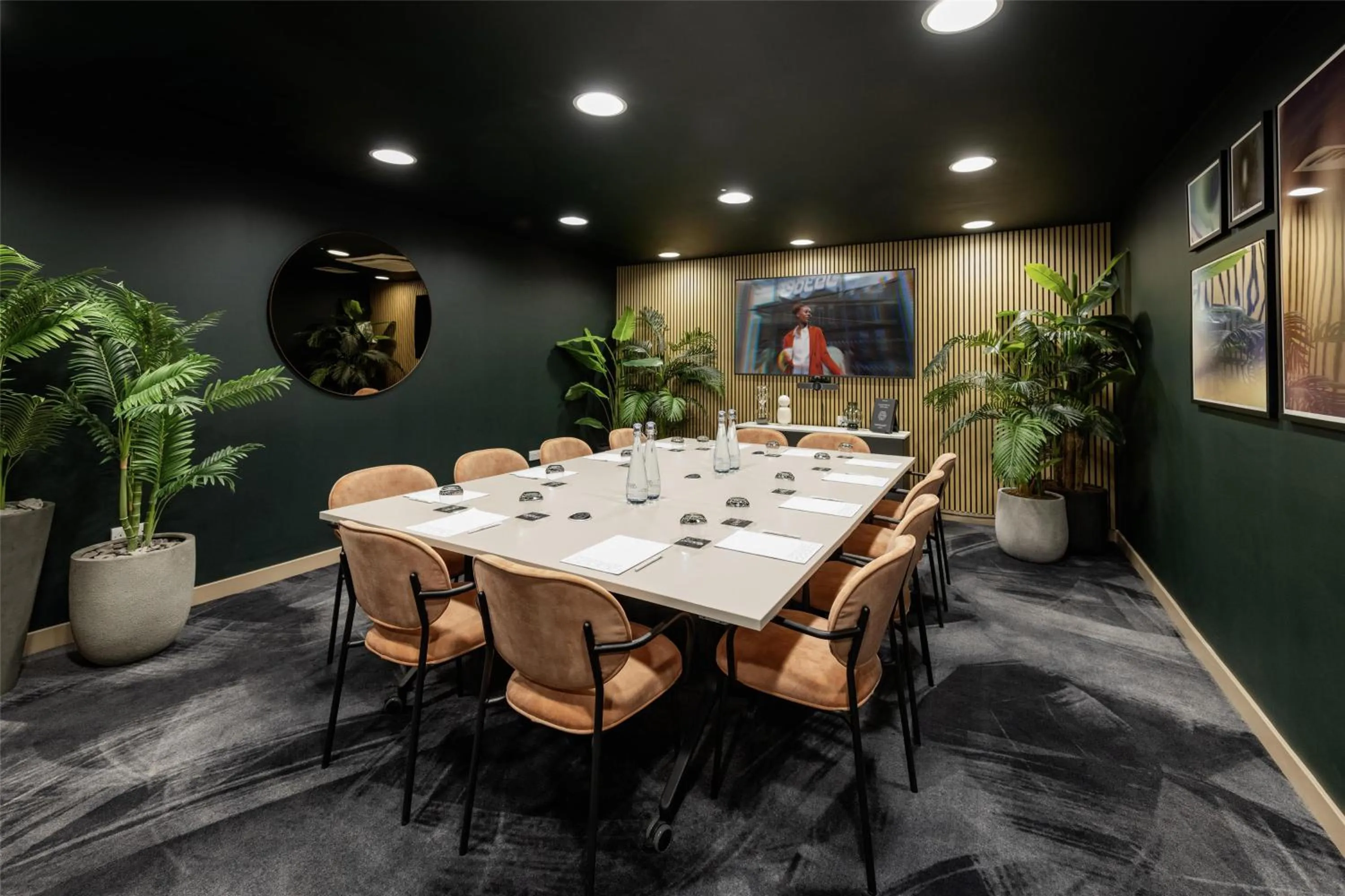 Business facilities in YOTEL London City