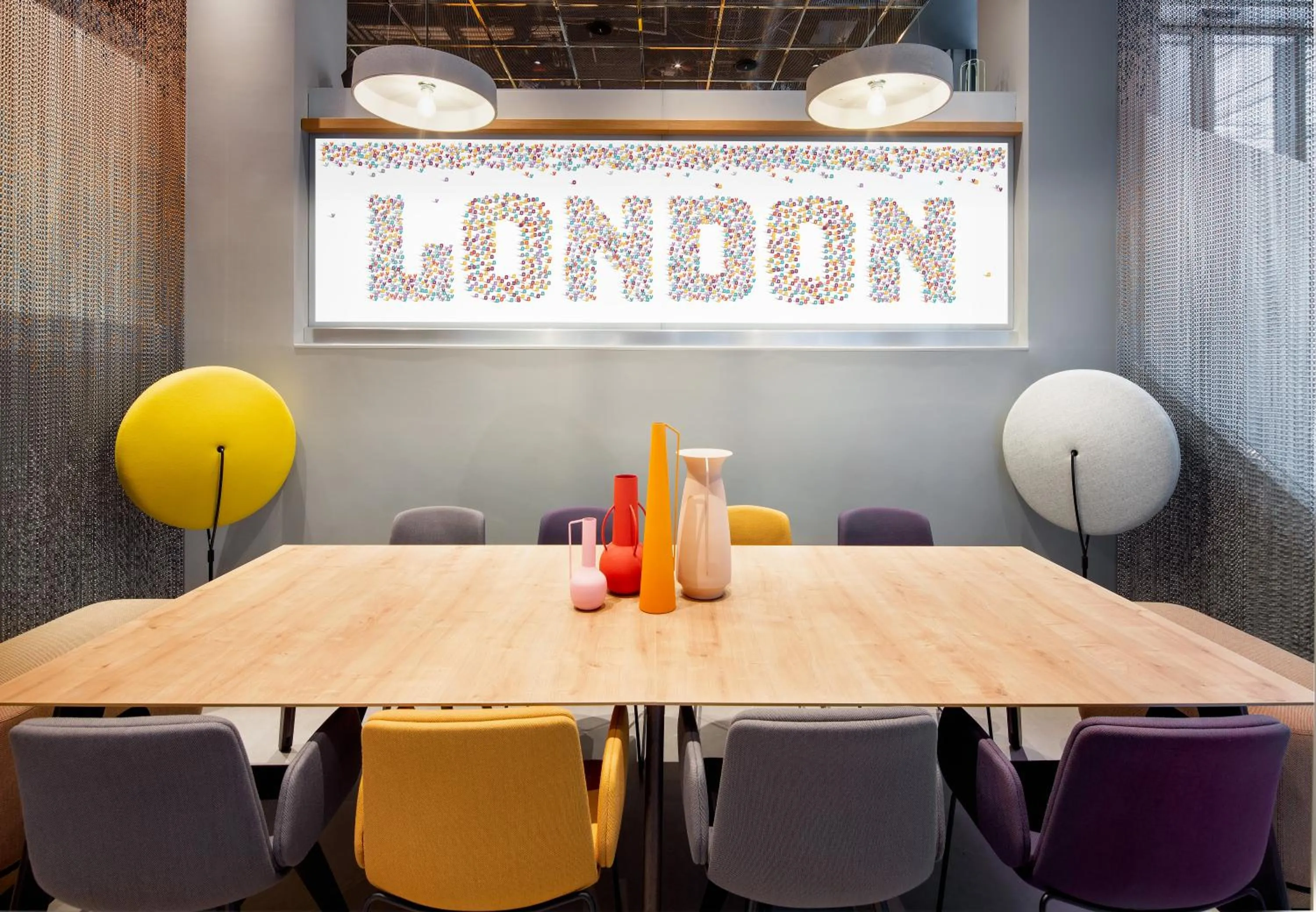 Lounge or bar in YOTEL London City