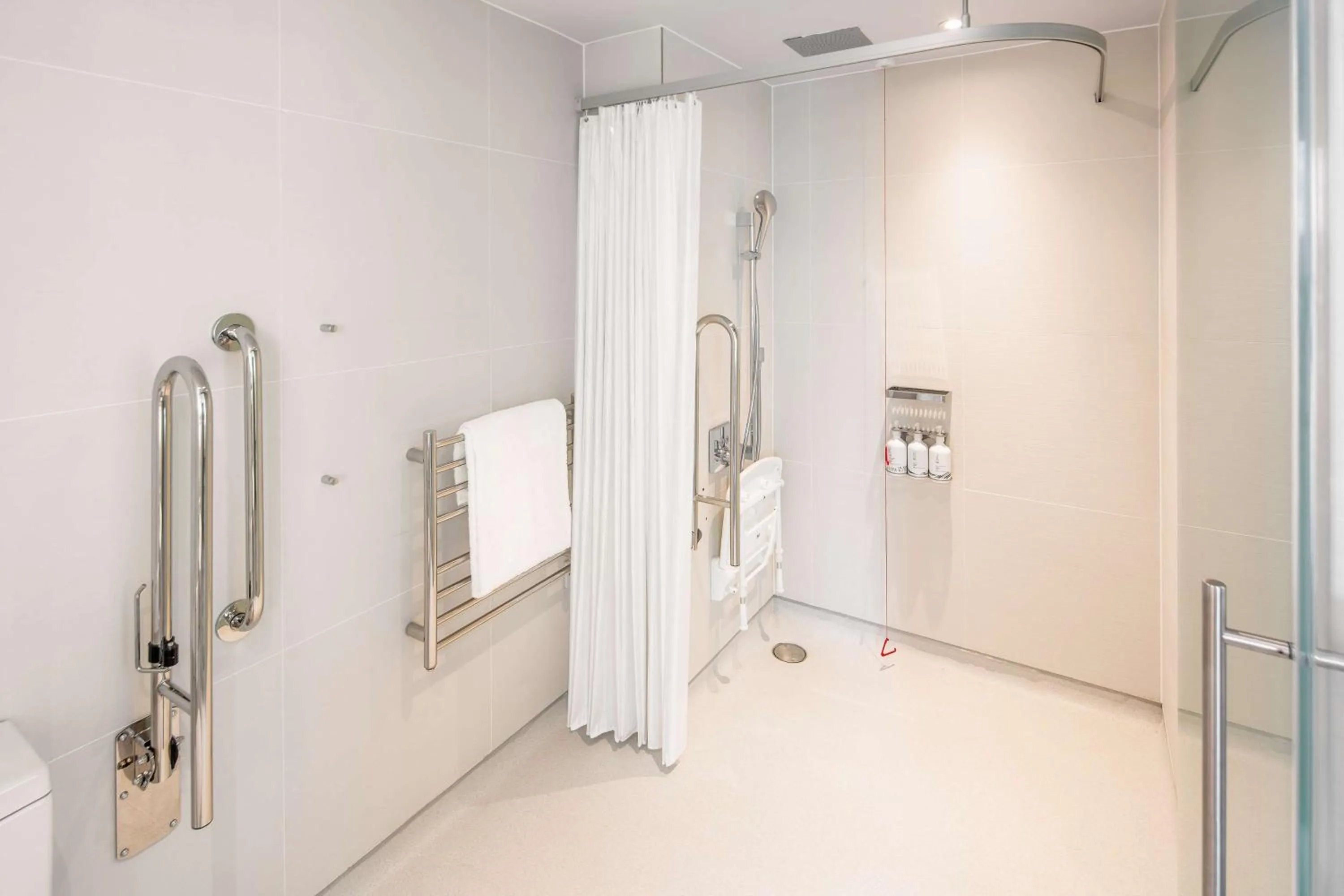 Bathroom in YOTEL London City