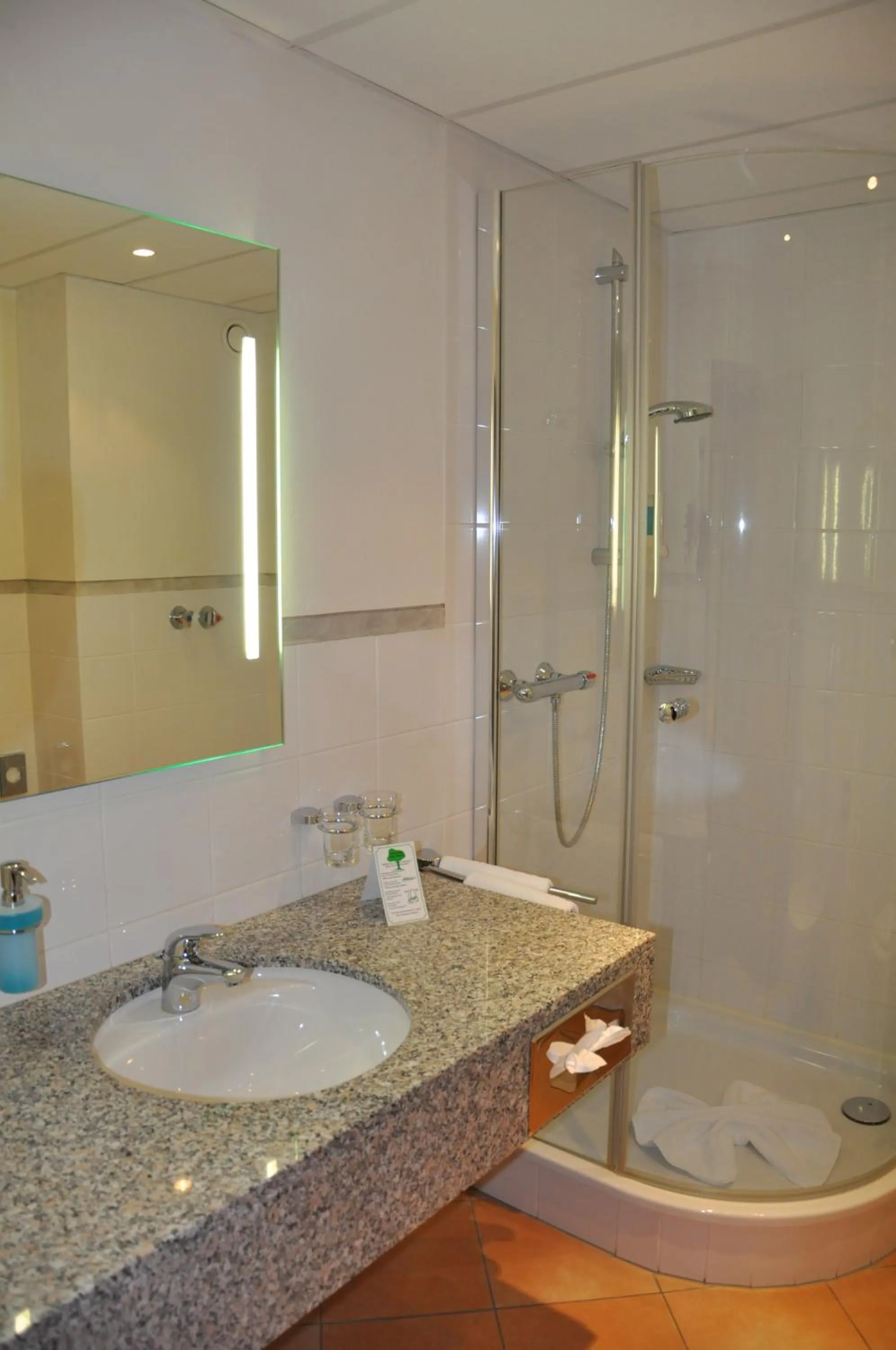 Photo of the whole room in Hotel am Kurpark