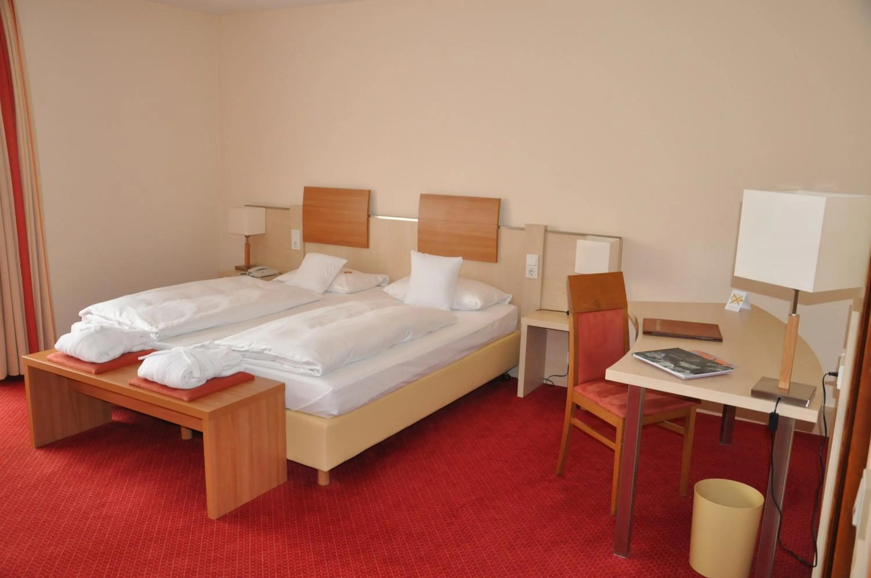 Bed in Hotel am Kurpark