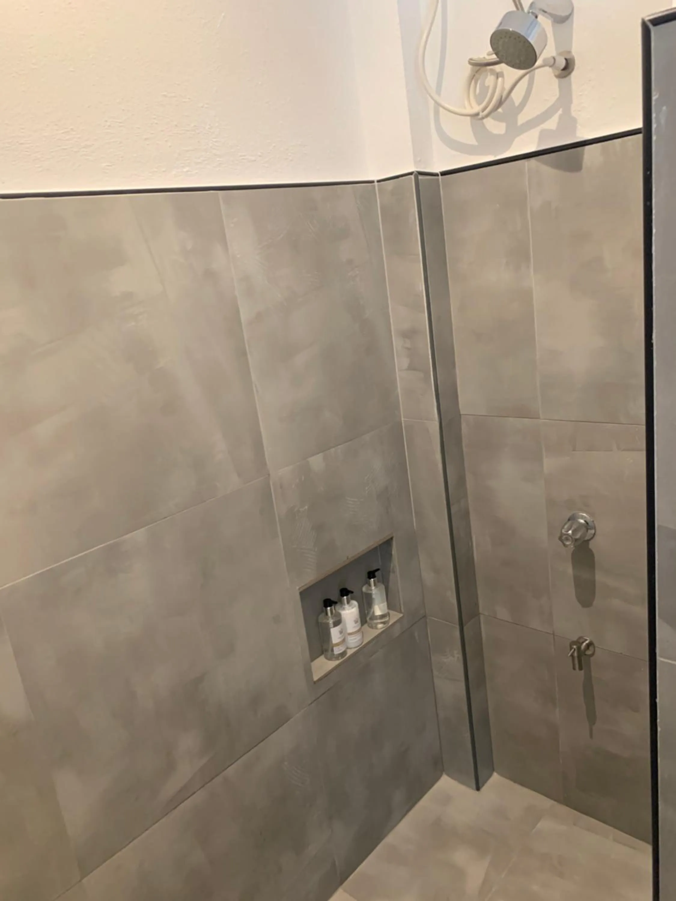 Bathroom in Crown Malapascua