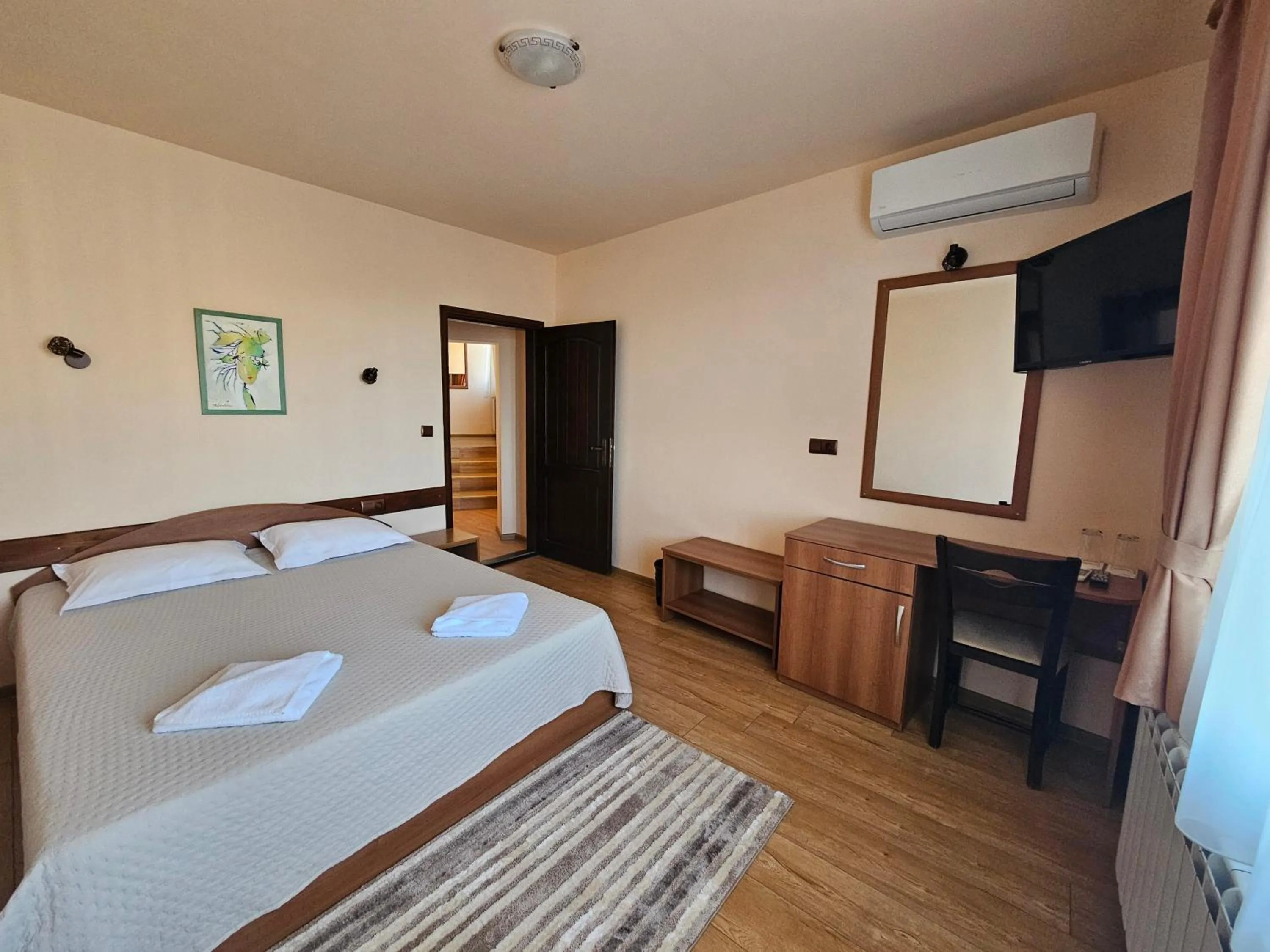 Bedroom, Bed in Panorama Family Hotel