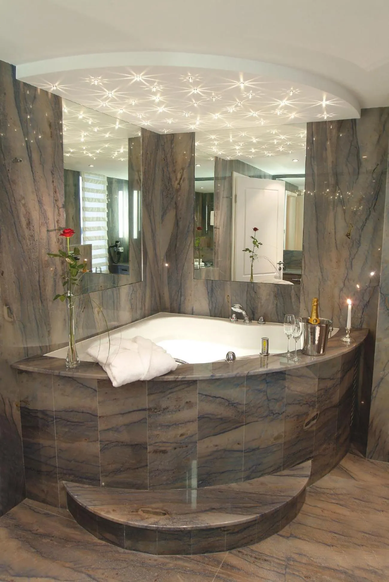 Hot Tub in Sauerland Stern Hotel